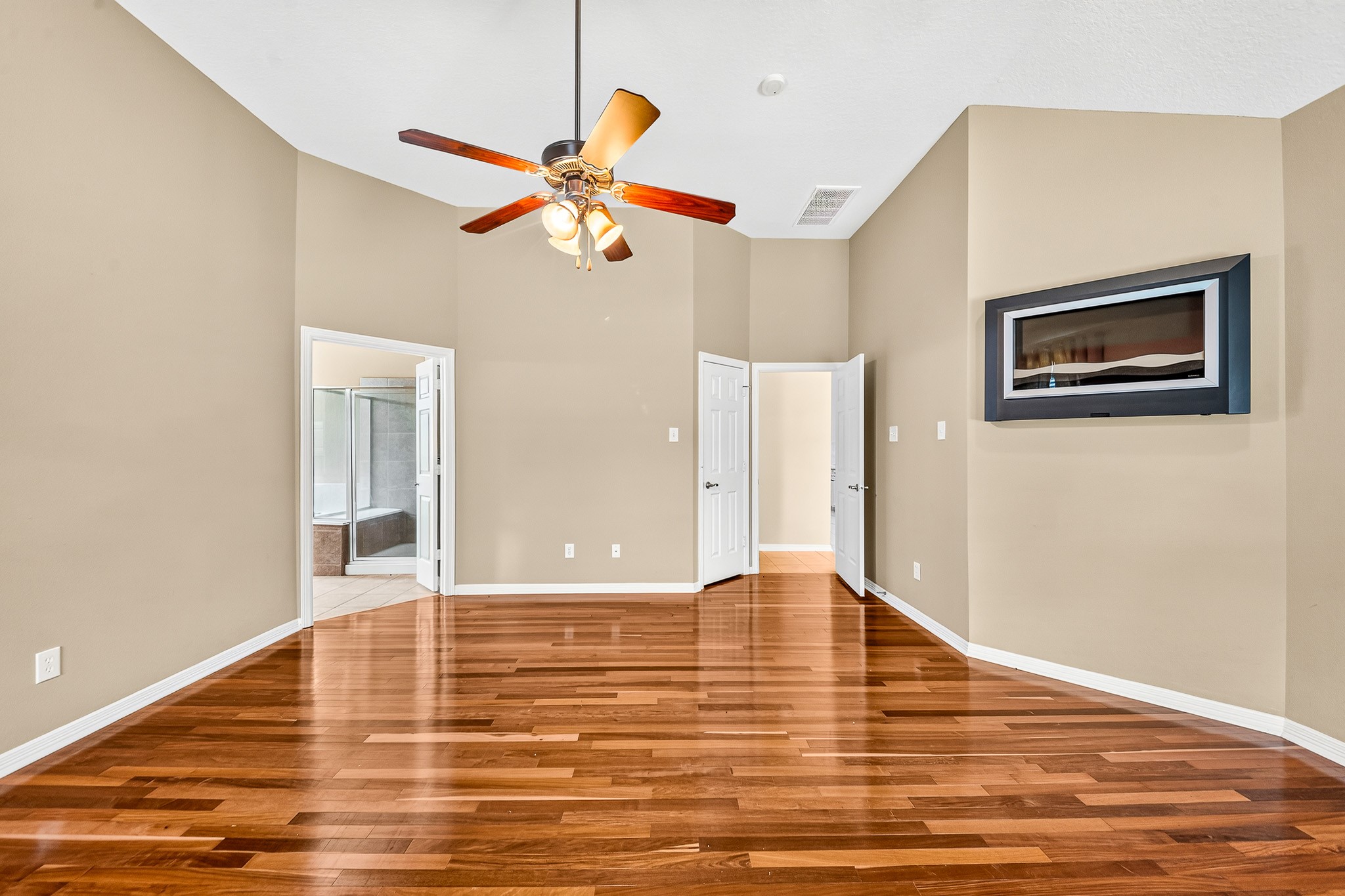 2705 Rocky Springs Drive Property Photo 10