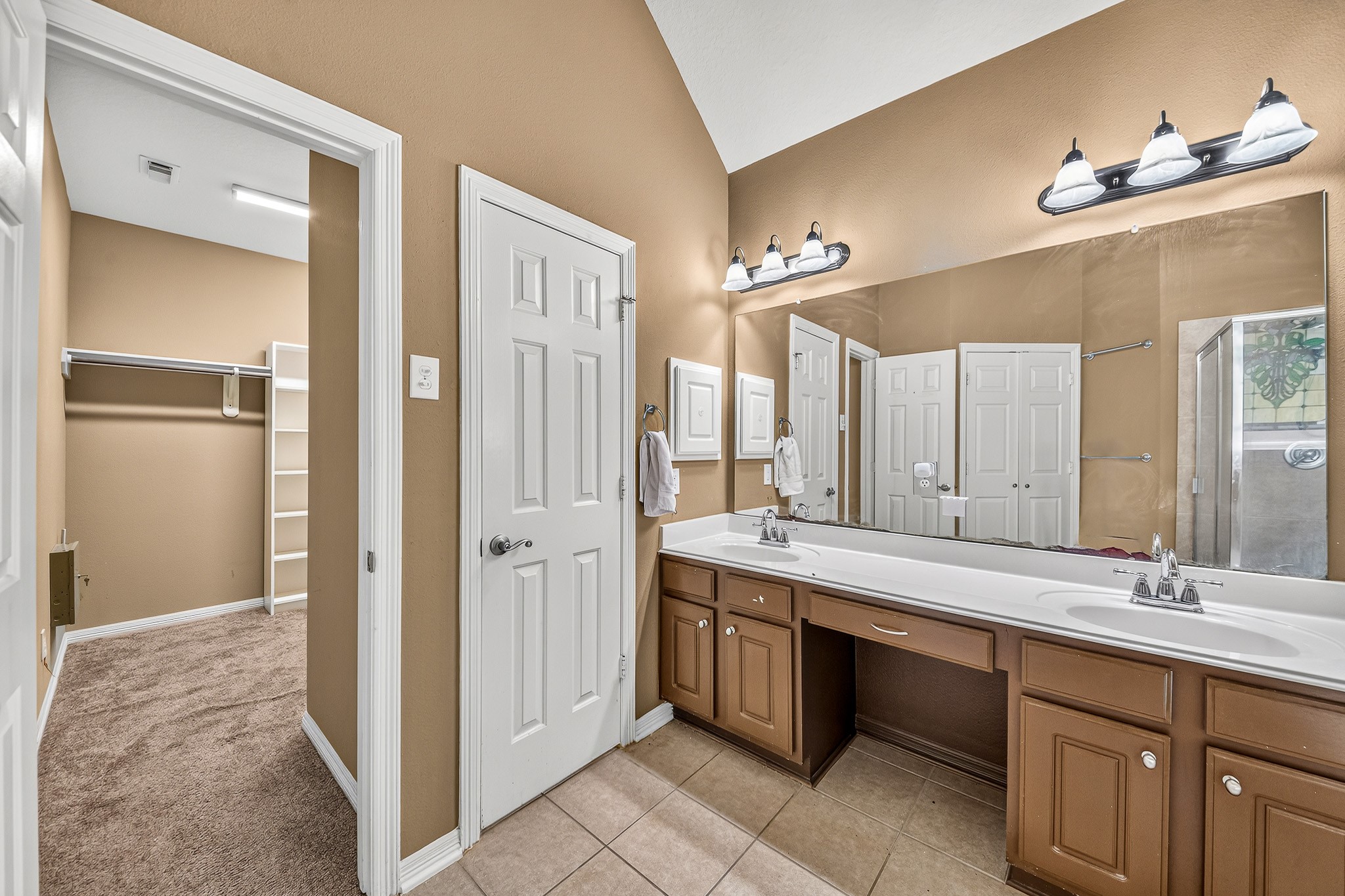 2705 Rocky Springs Drive Property Photo 12