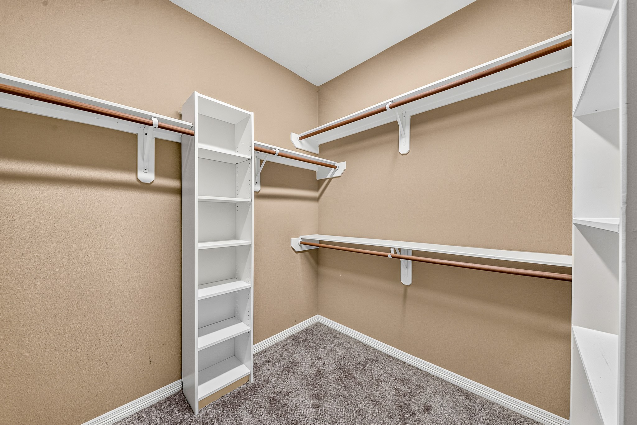 2705 Rocky Springs Drive Property Photo 13