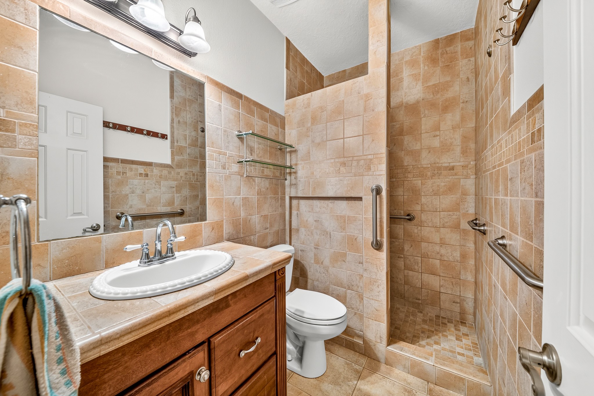 2705 Rocky Springs Drive Property Photo 15