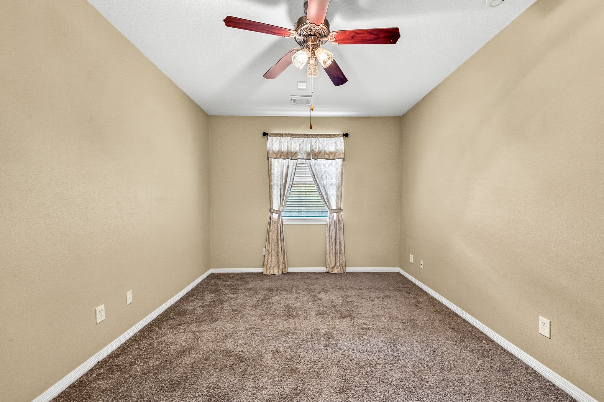 2705 Rocky Springs Drive Property Photo 16