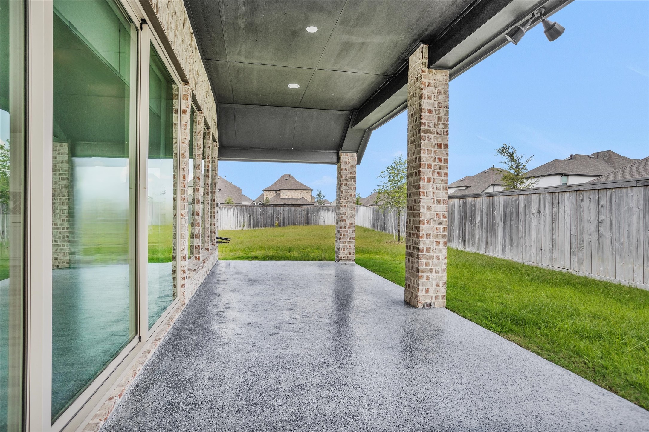 18402 Circle Bar Ranch Court Property Photo 29