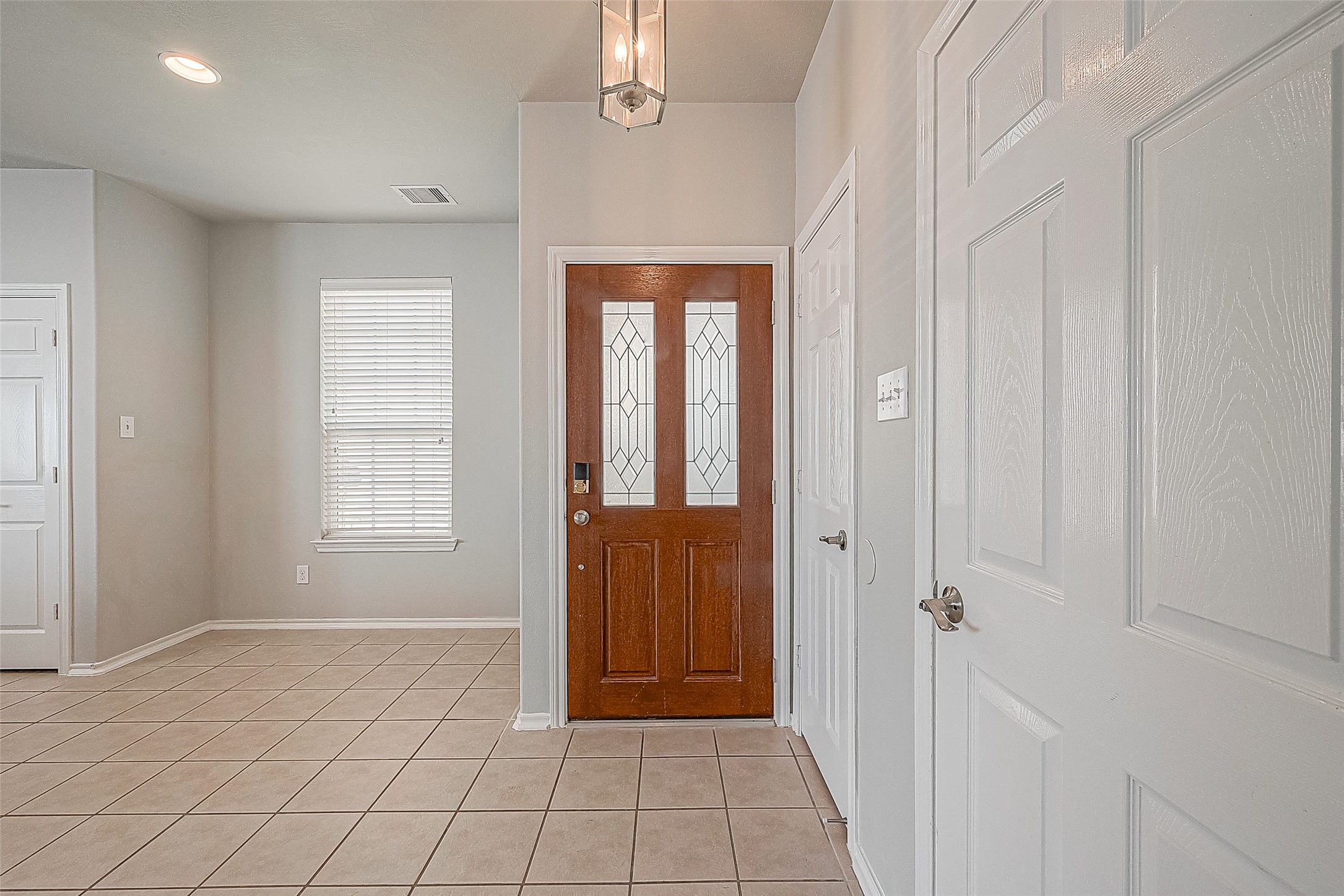 2748 Maybrook Hollow Lane Property Photo 4