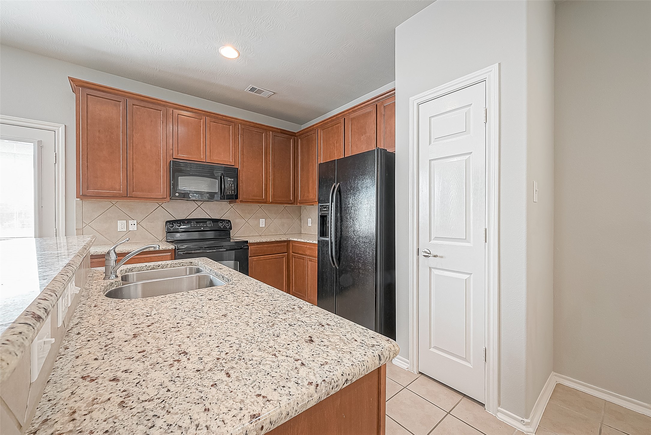 2748 Maybrook Hollow Lane Property Photo 16