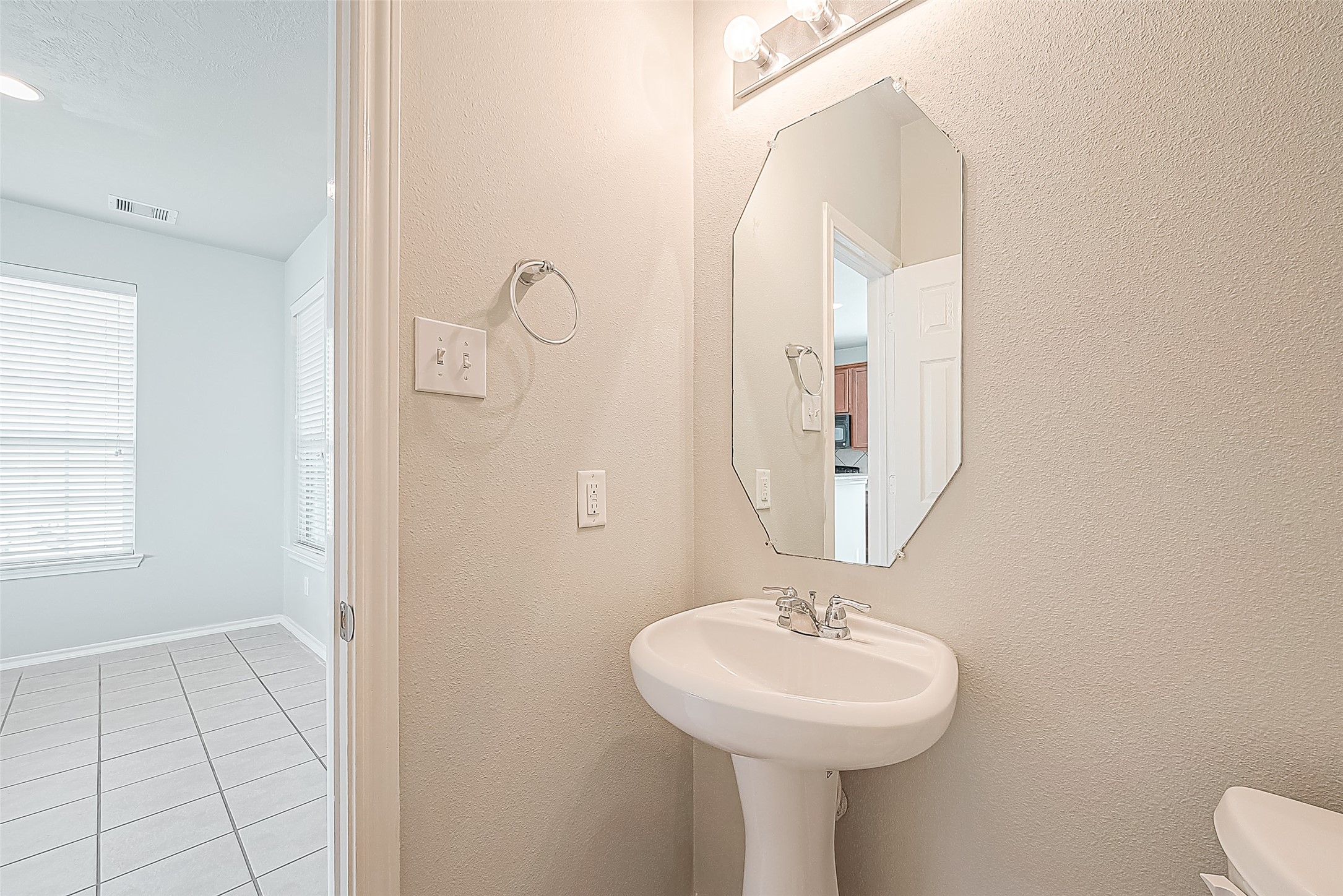 2748 Maybrook Hollow Lane Property Photo 20