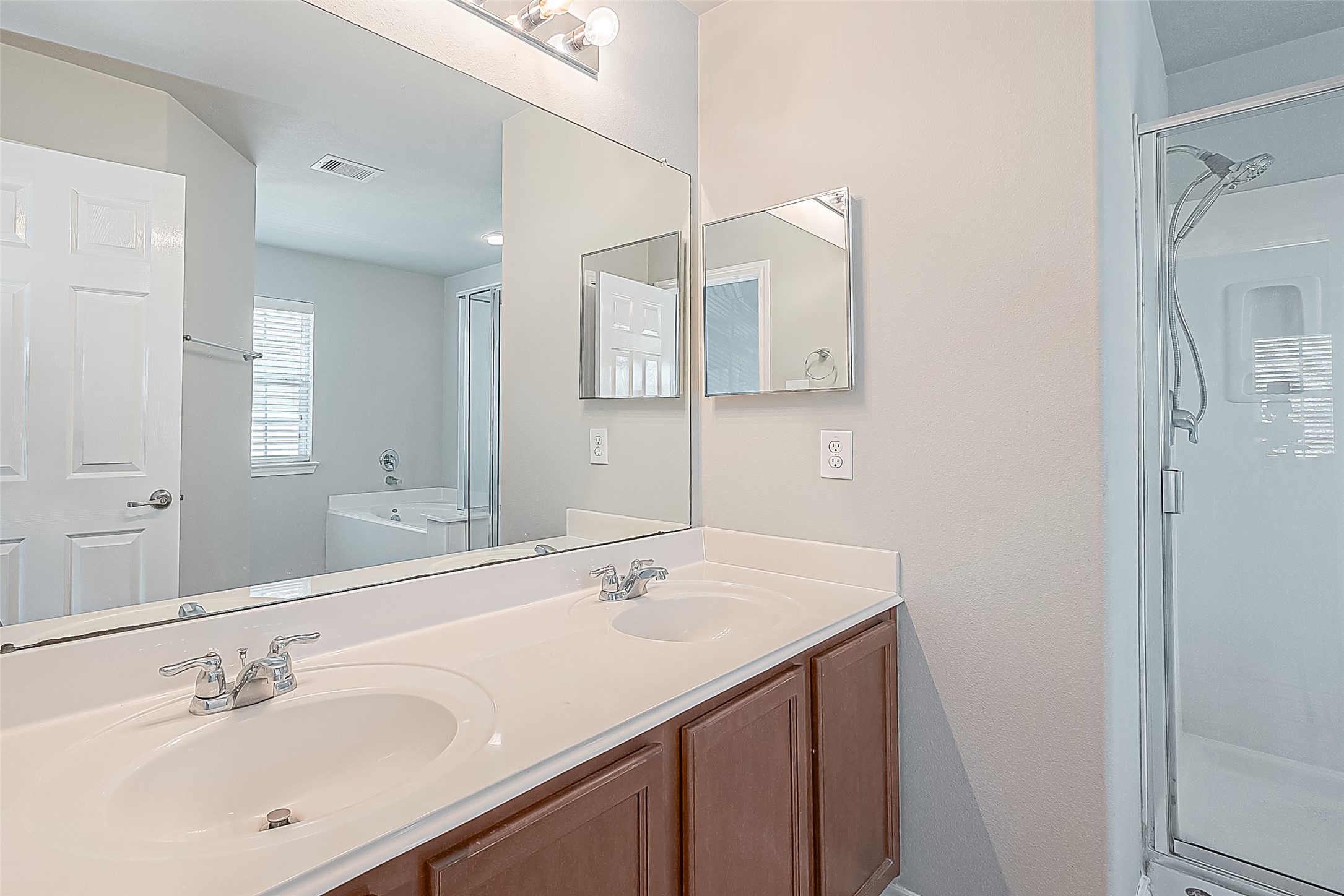 2748 Maybrook Hollow Lane Property Photo 33