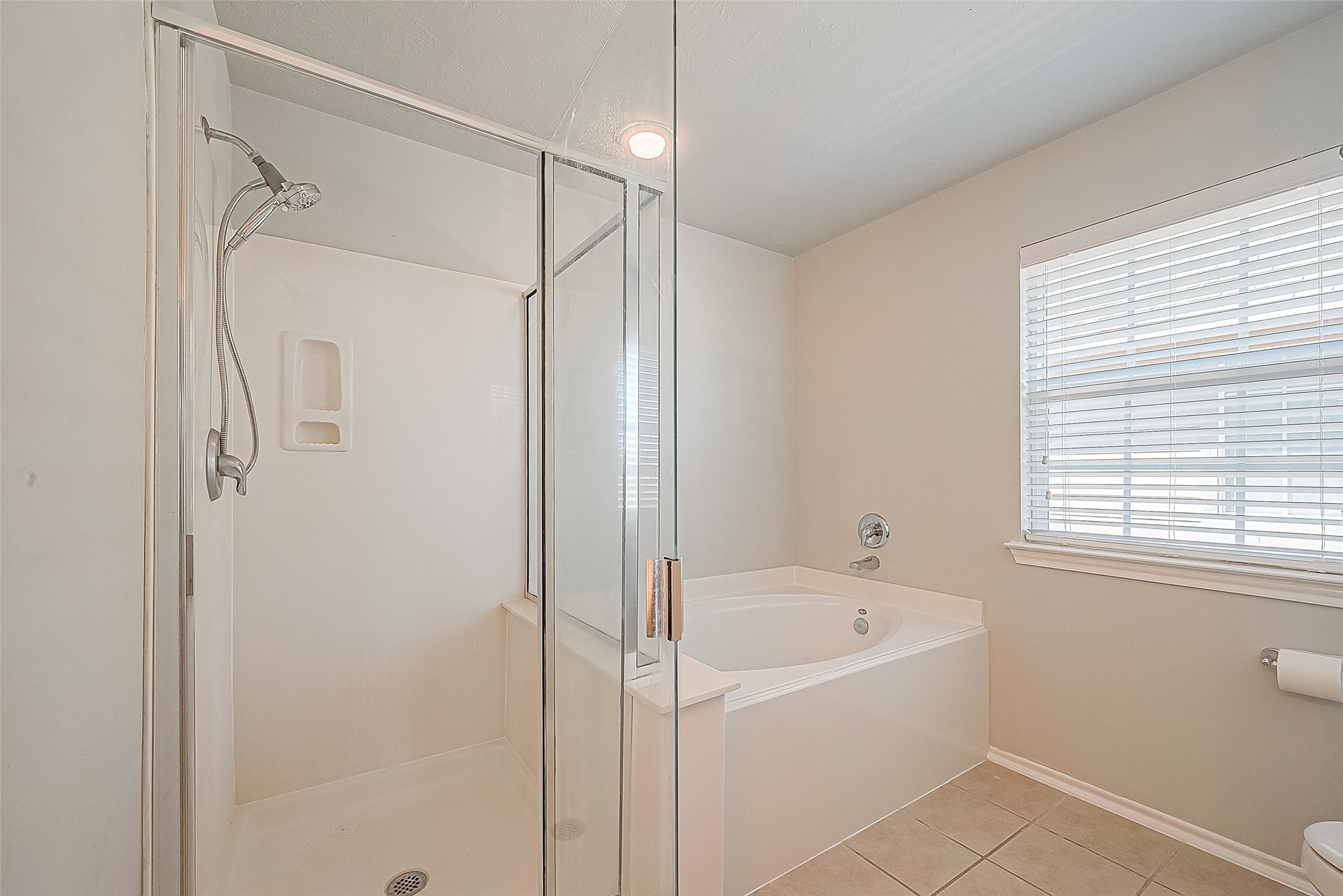 2748 Maybrook Hollow Lane Property Photo 34