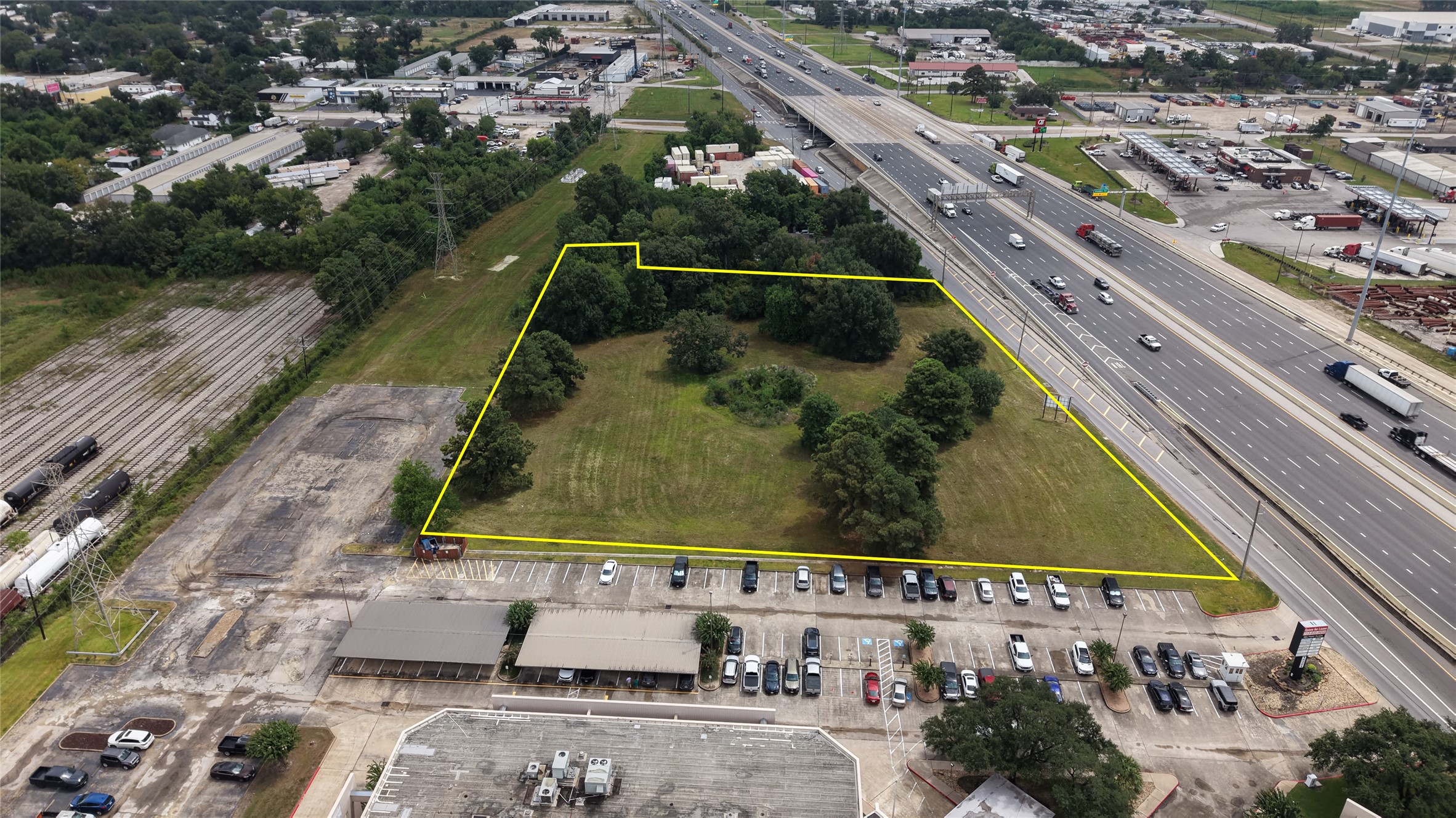 15201 Interstate 10 Highway Property Photo 4