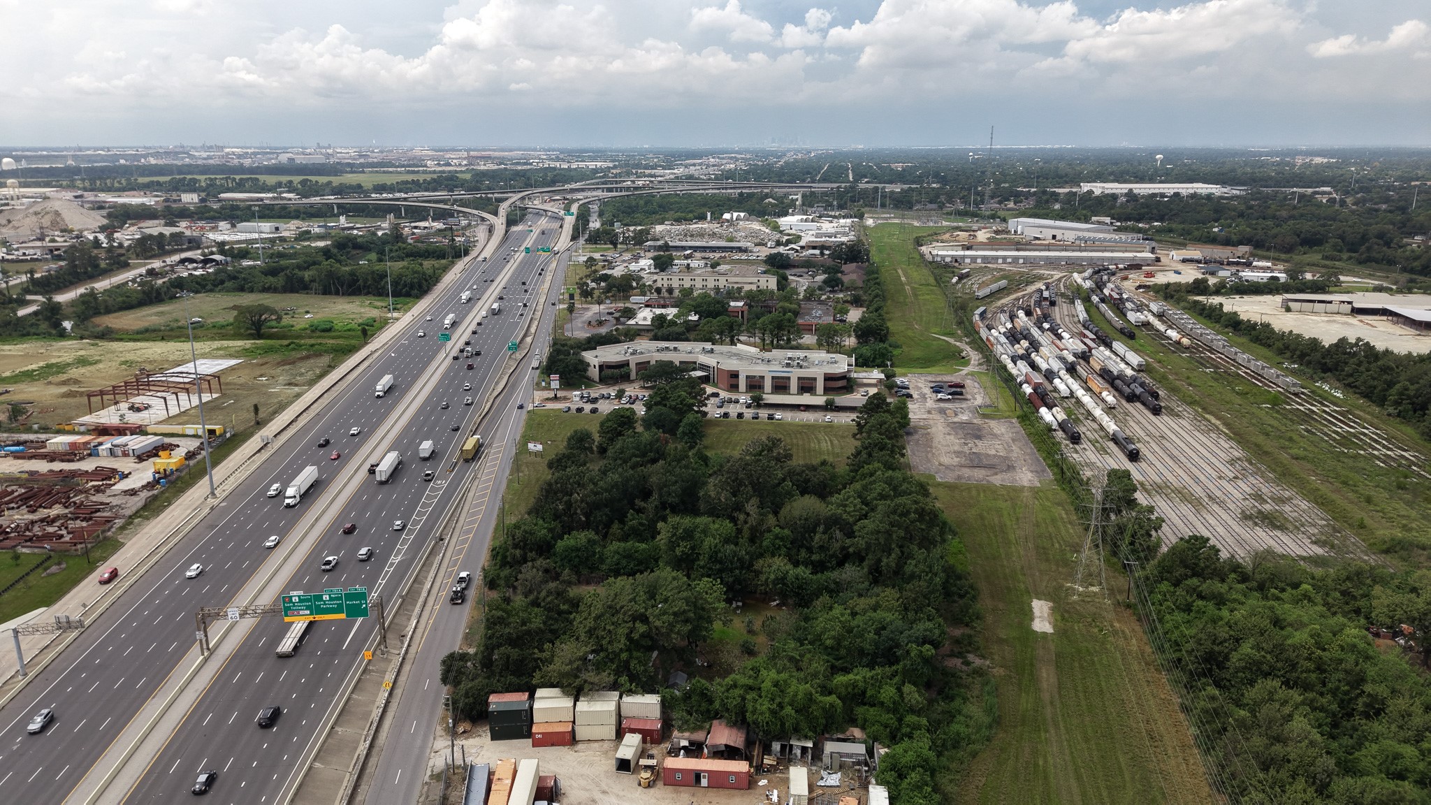 15201 Interstate 10 Highway Property Photo 17