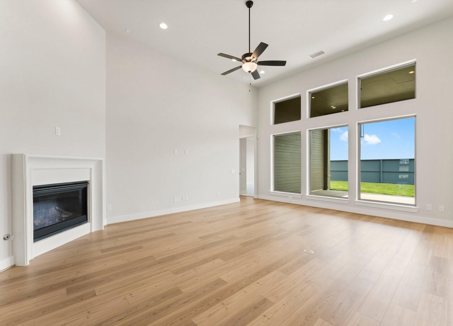 32514 Ebony Jewelwing Court Property Photo 5
