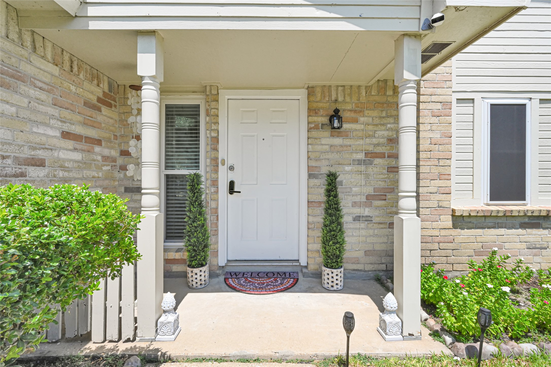 8031 Summer Place Drive Property Photo 3
