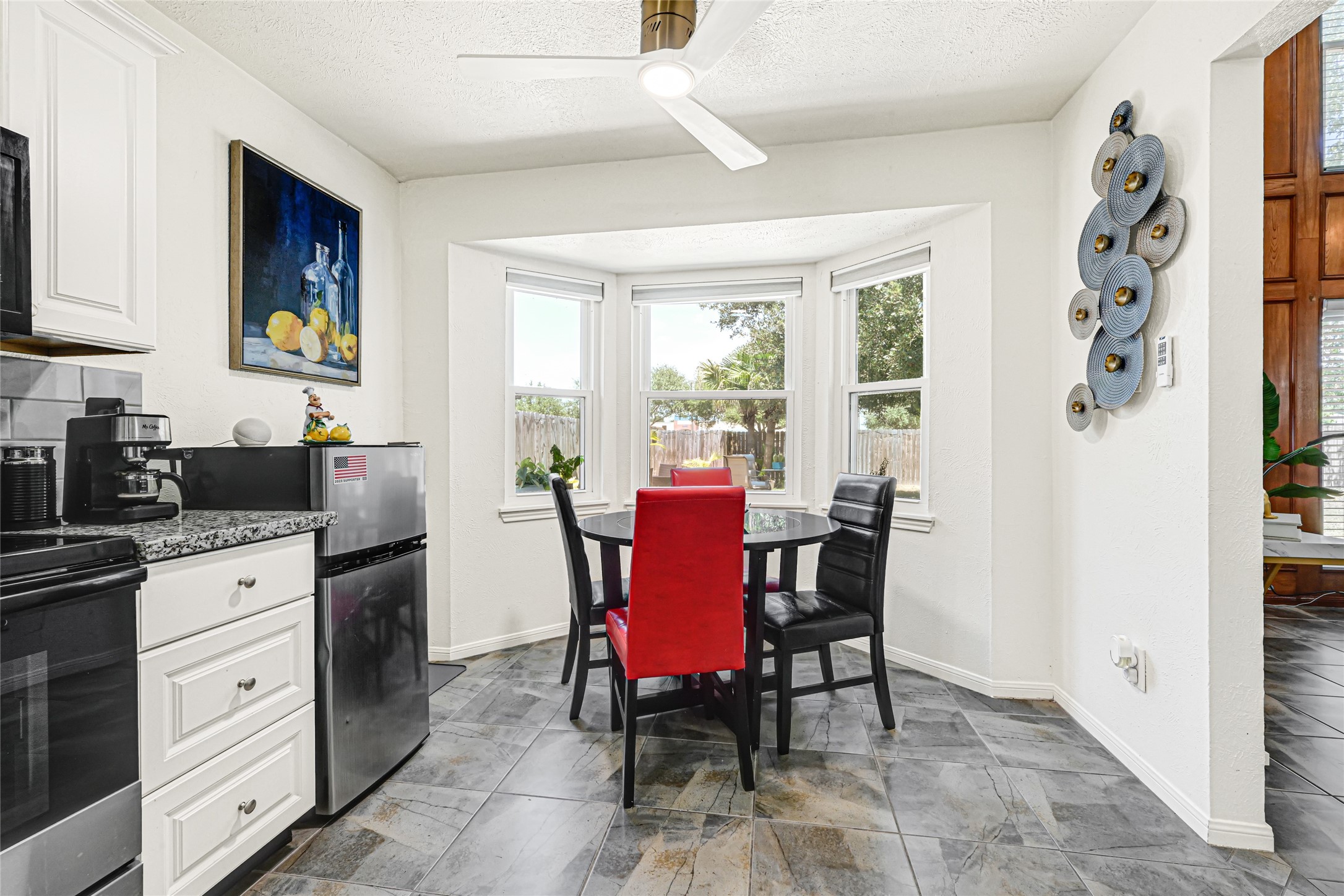 8031 Summer Place Drive Property Photo 11