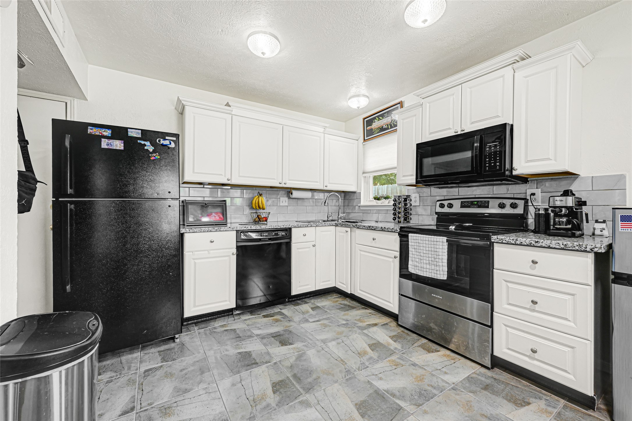 8031 Summer Place Drive Property Photo 12