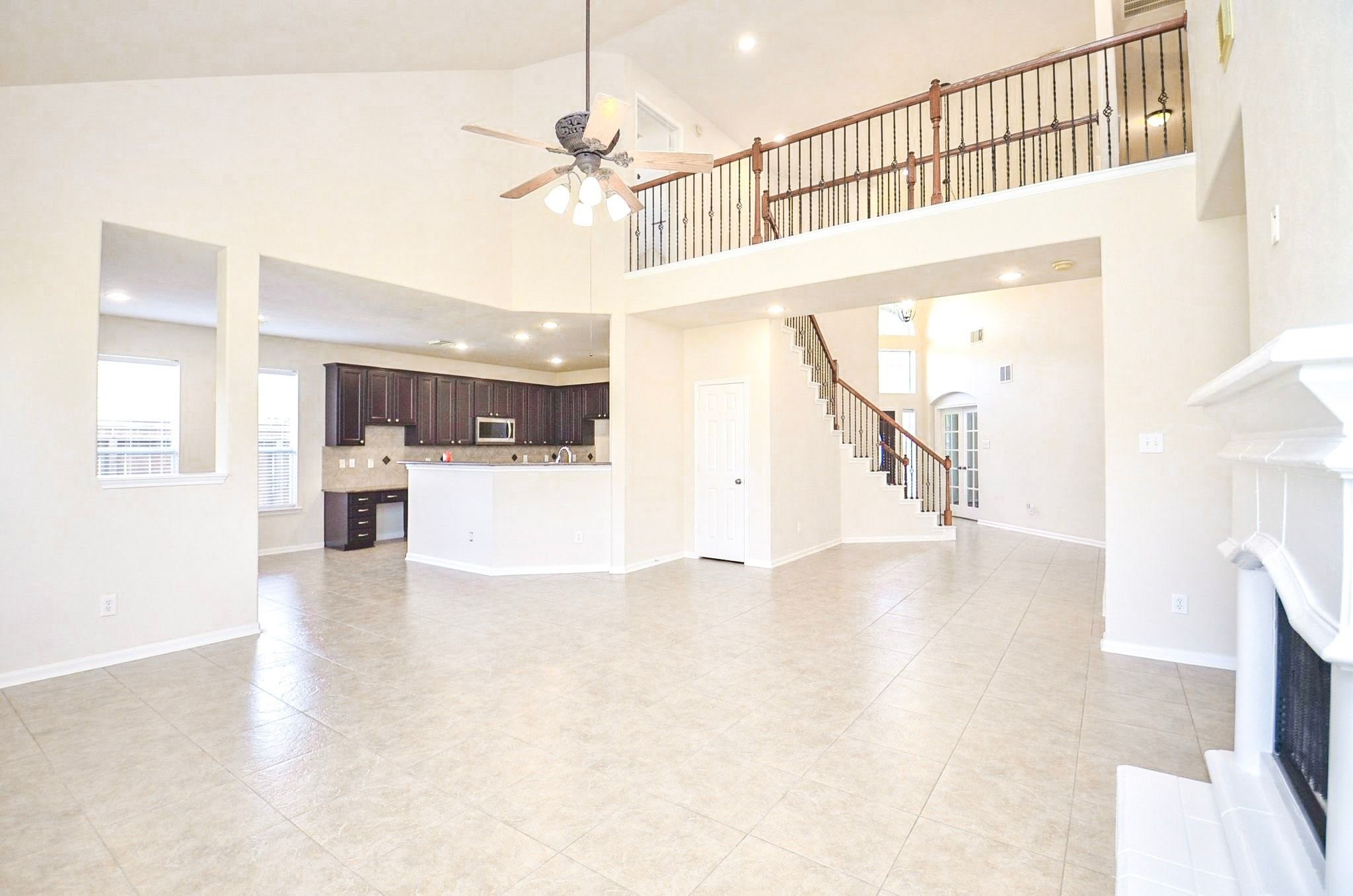 21415 Sierra Bend Drive Property Photo 8