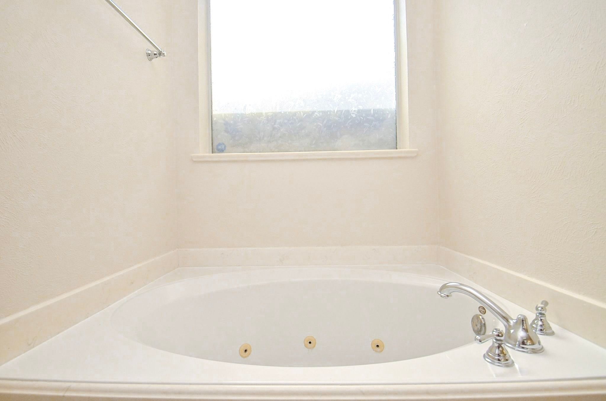 21415 Sierra Bend Drive Property Photo 16
