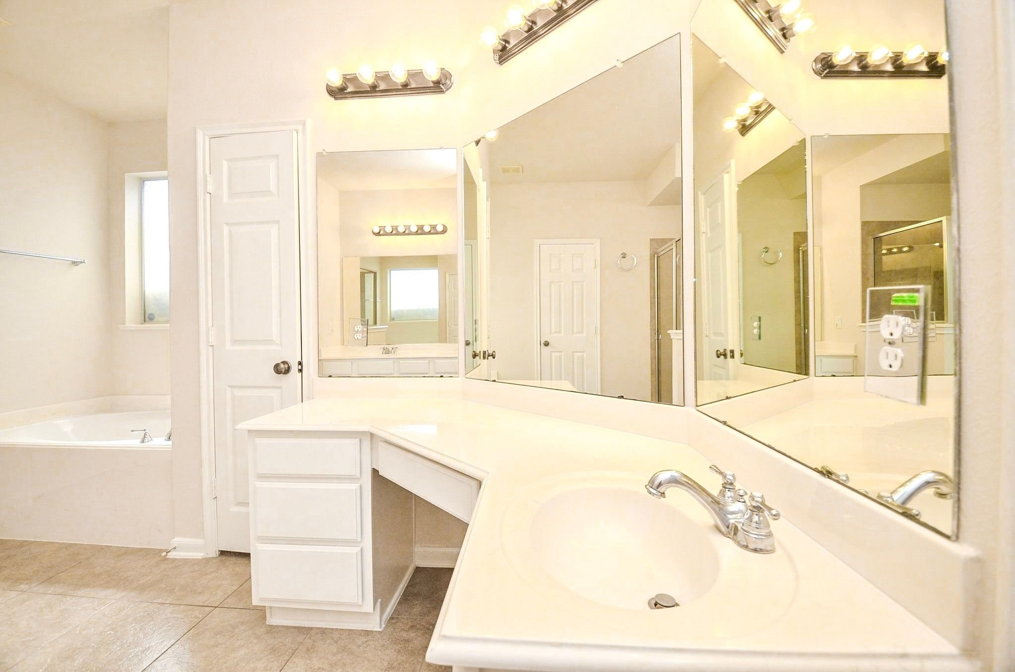 21415 Sierra Bend Drive Property Photo 25