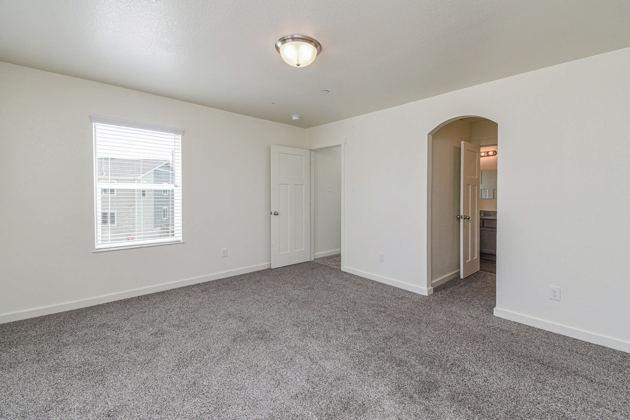 21155 Gosling Road 13c Property Photo 7