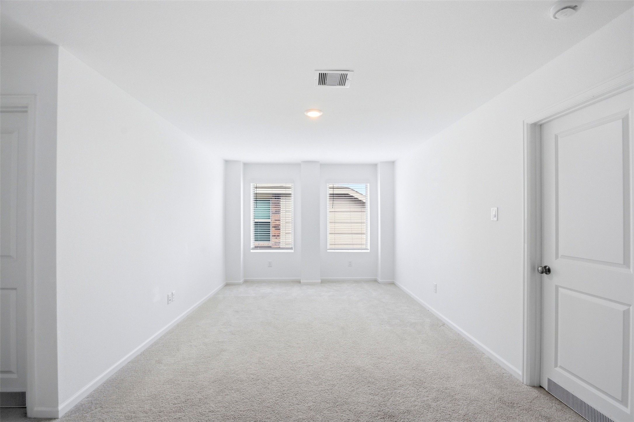 27147 Breakaway Lane Property Photo 16