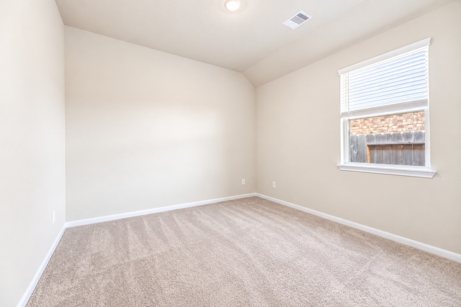 28934 Canyon Oak Drive Property Photo 17