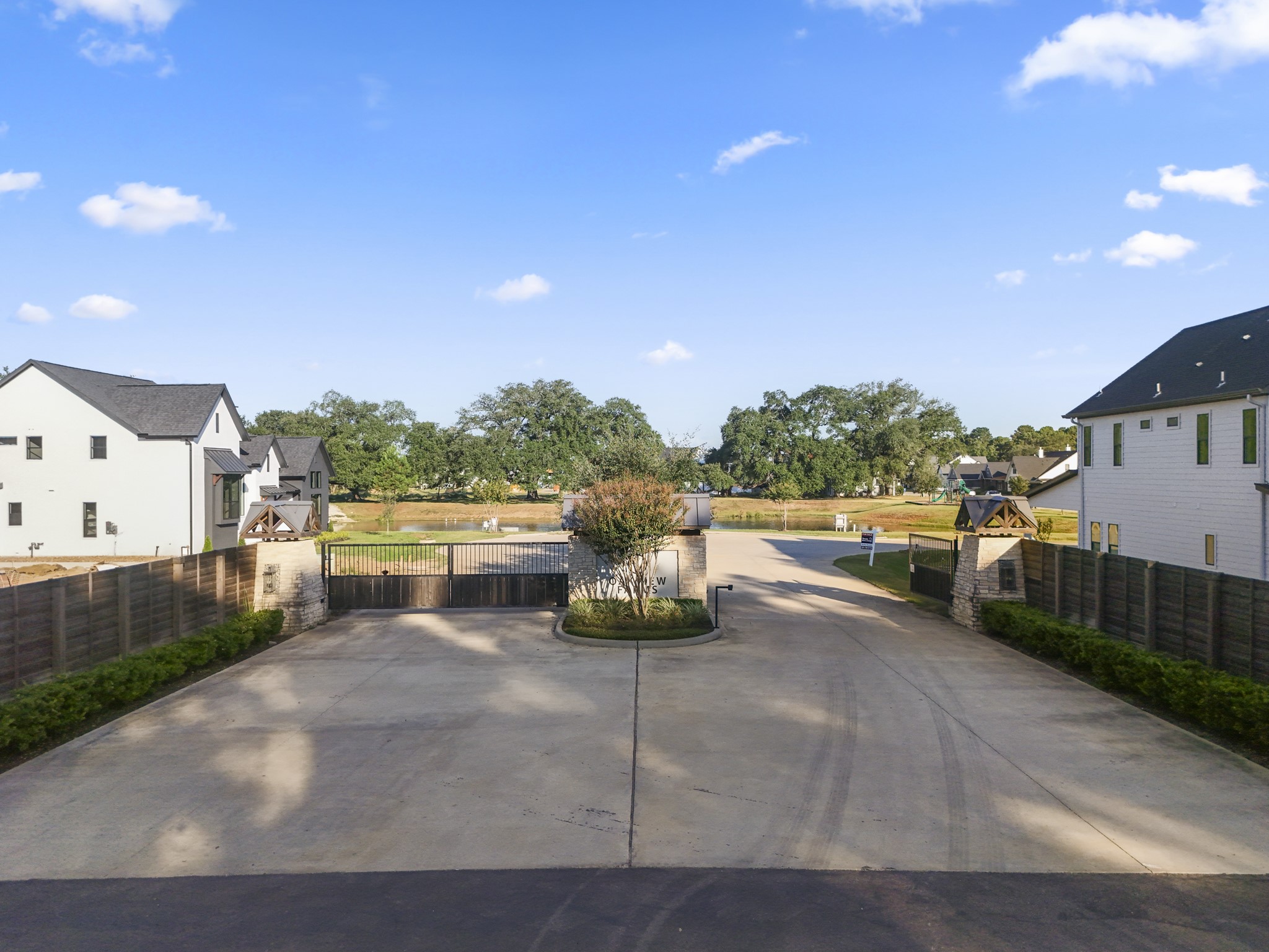 8714 Scrub Oak View Drive Property Photo 5