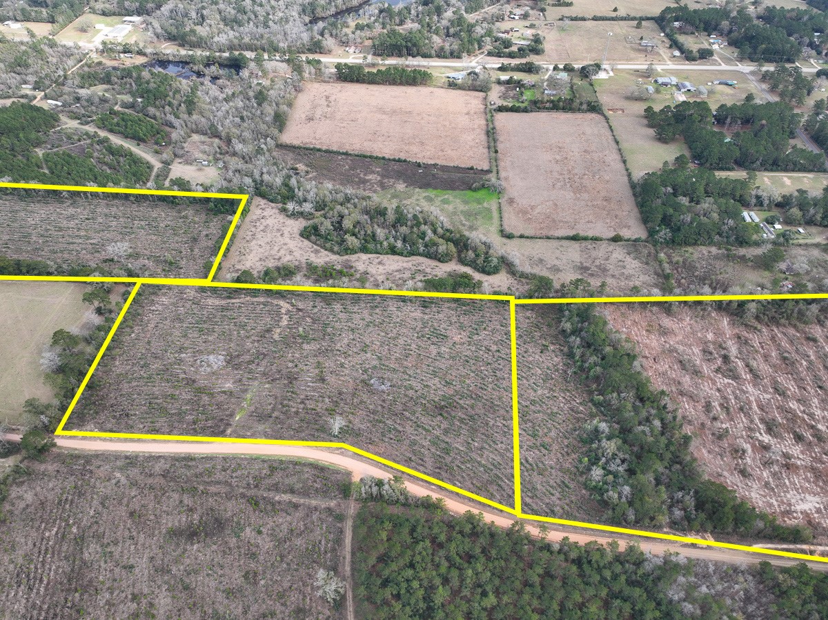 T-1 Cr 4590 Property Photo 4