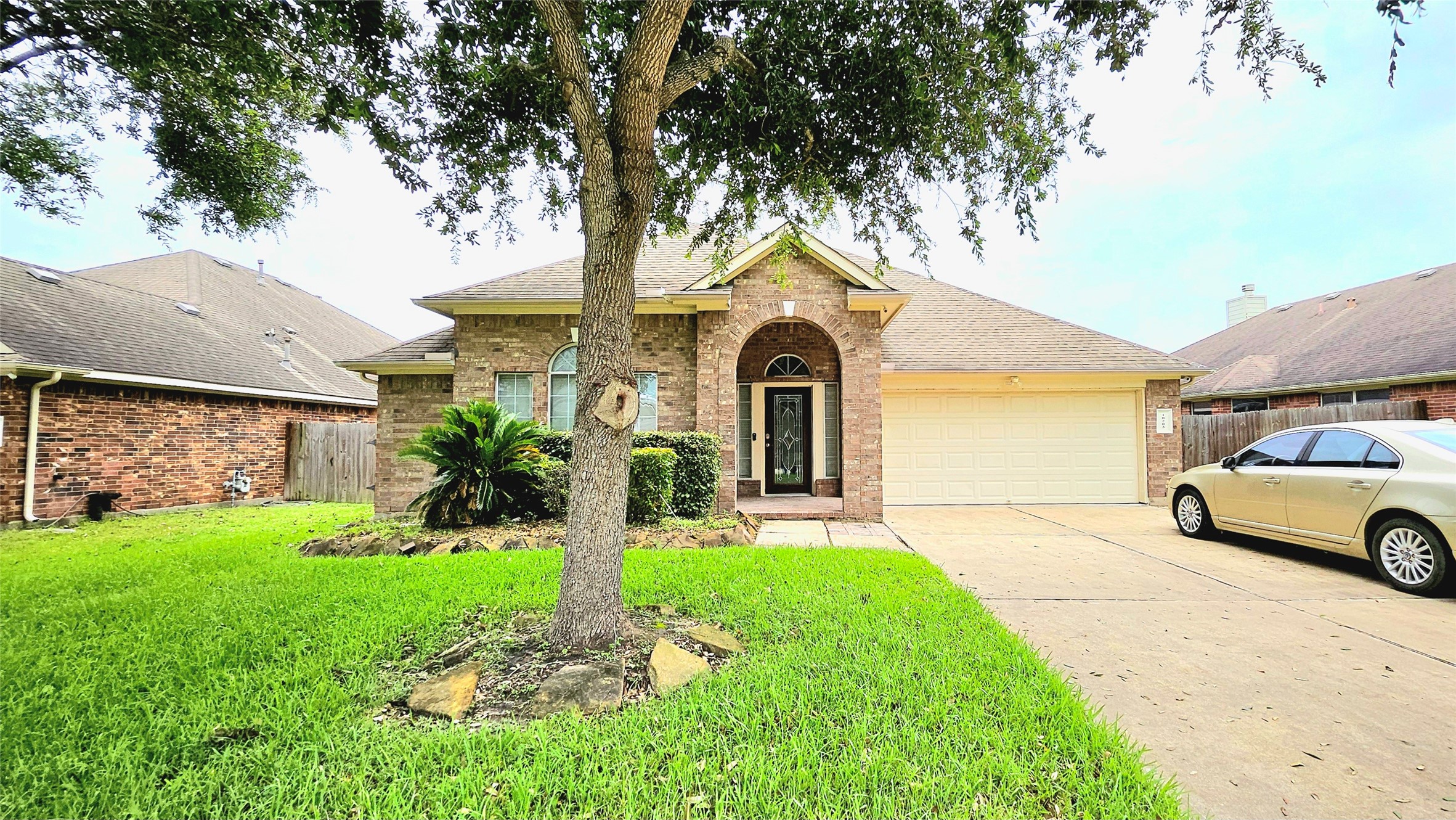 10203 Chestnut Creek Way Property Photo 1