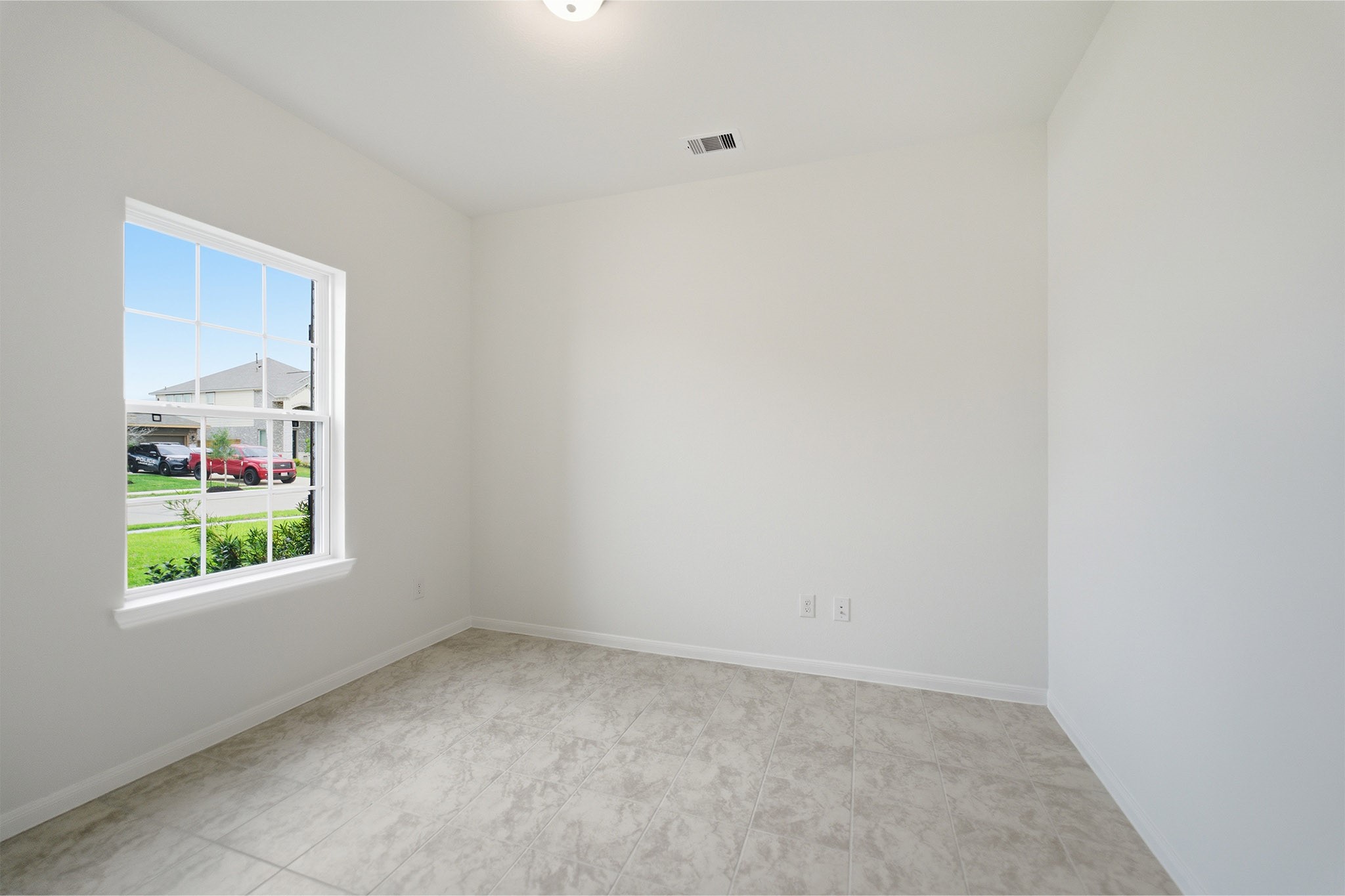 14309 Pine Cliffs Drive Property Photo 6