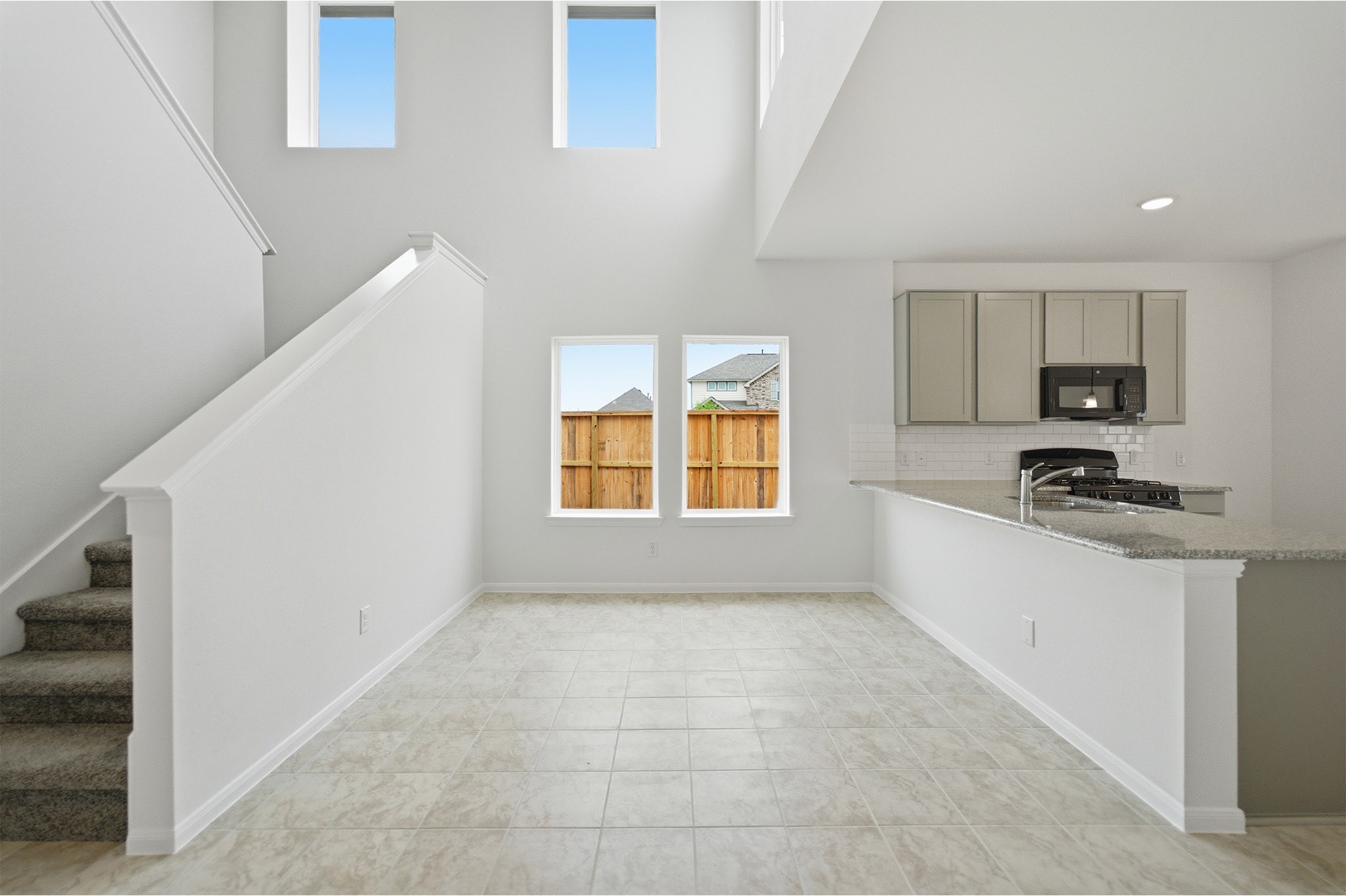14309 Pine Cliffs Drive Property Photo 8