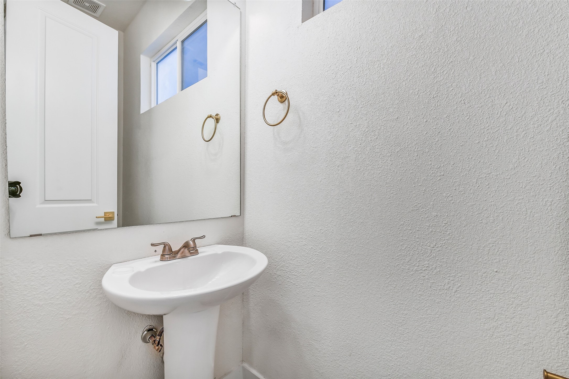 5908 St Augustine Street A Property Photo 12