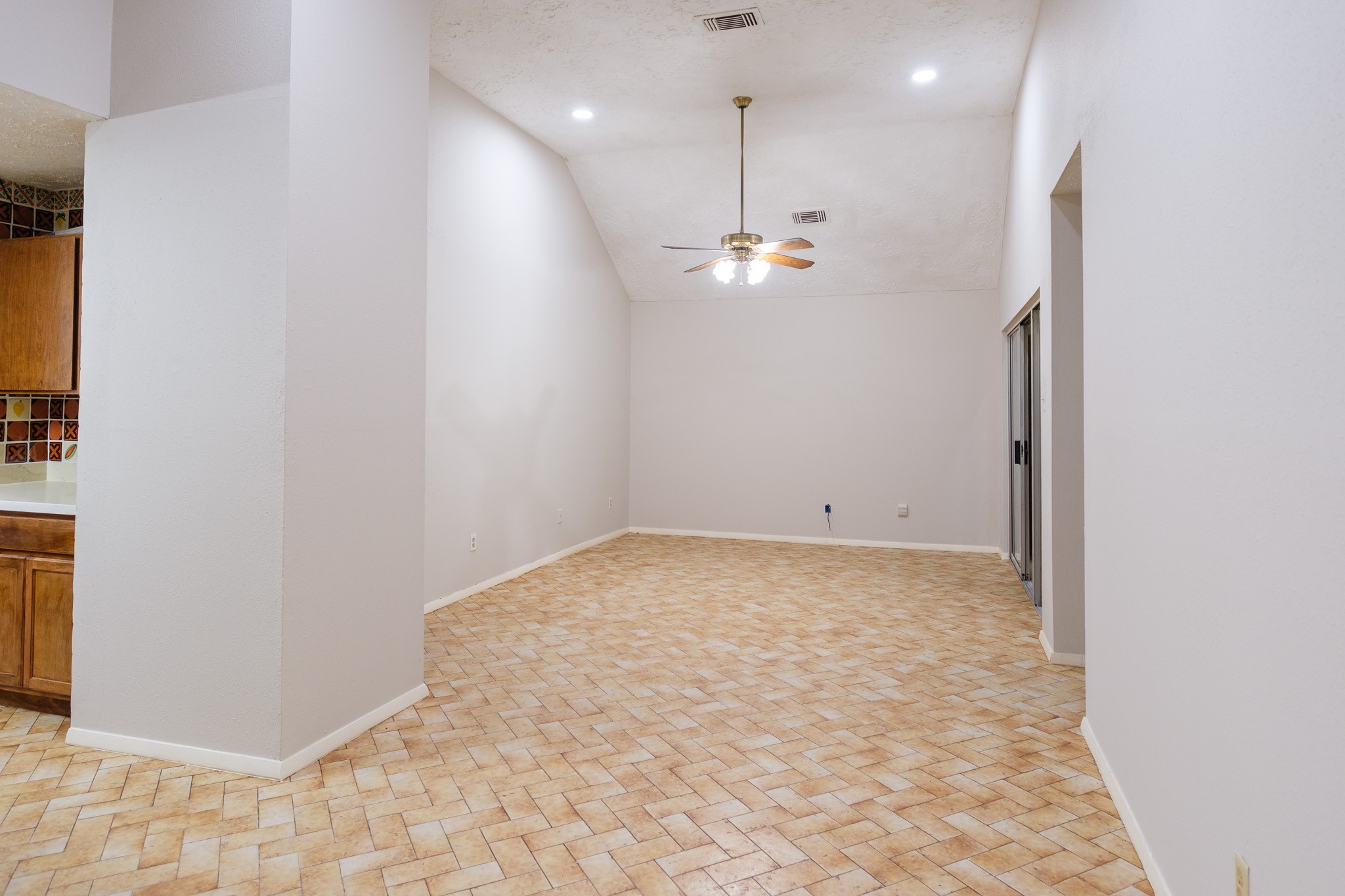 7521 Brookleaf Drive Property Photo 3