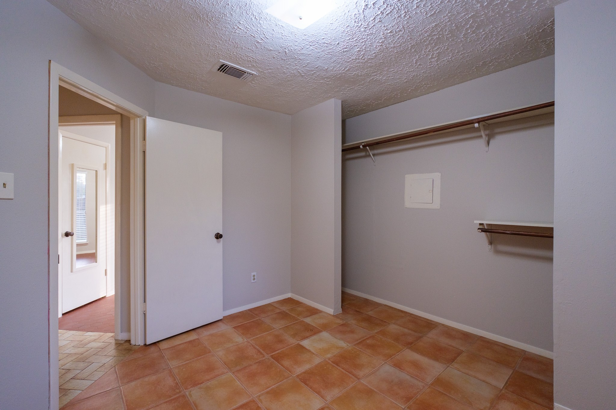 7521 Brookleaf Drive Property Photo 9