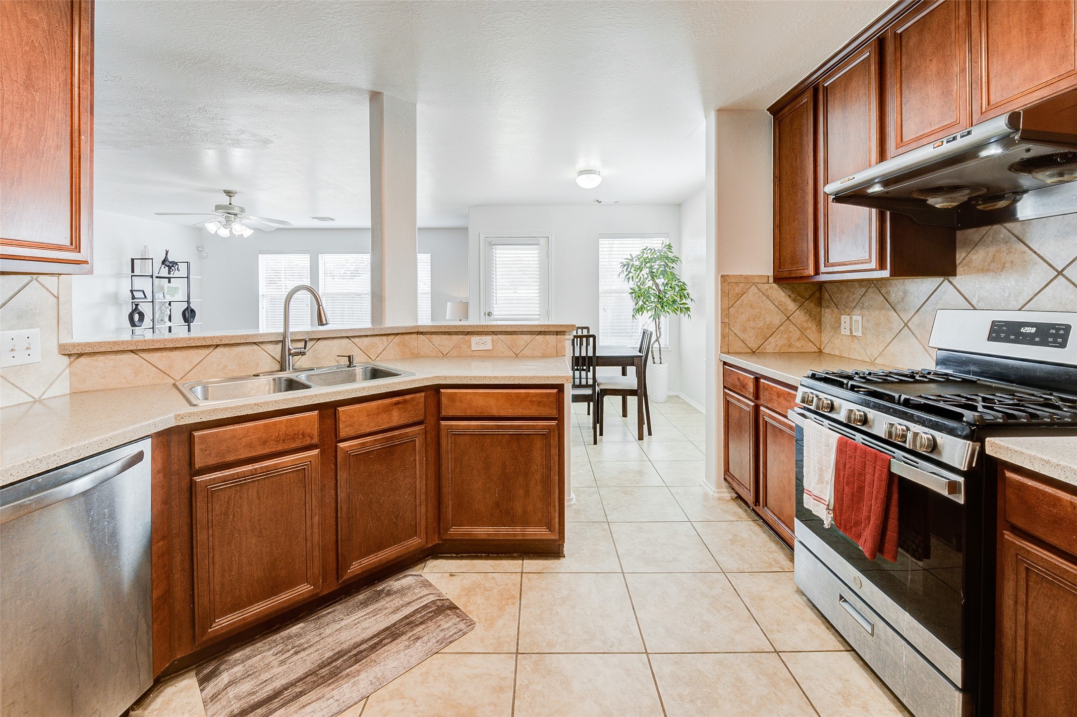 2715 Eros Lane Property Photo 14