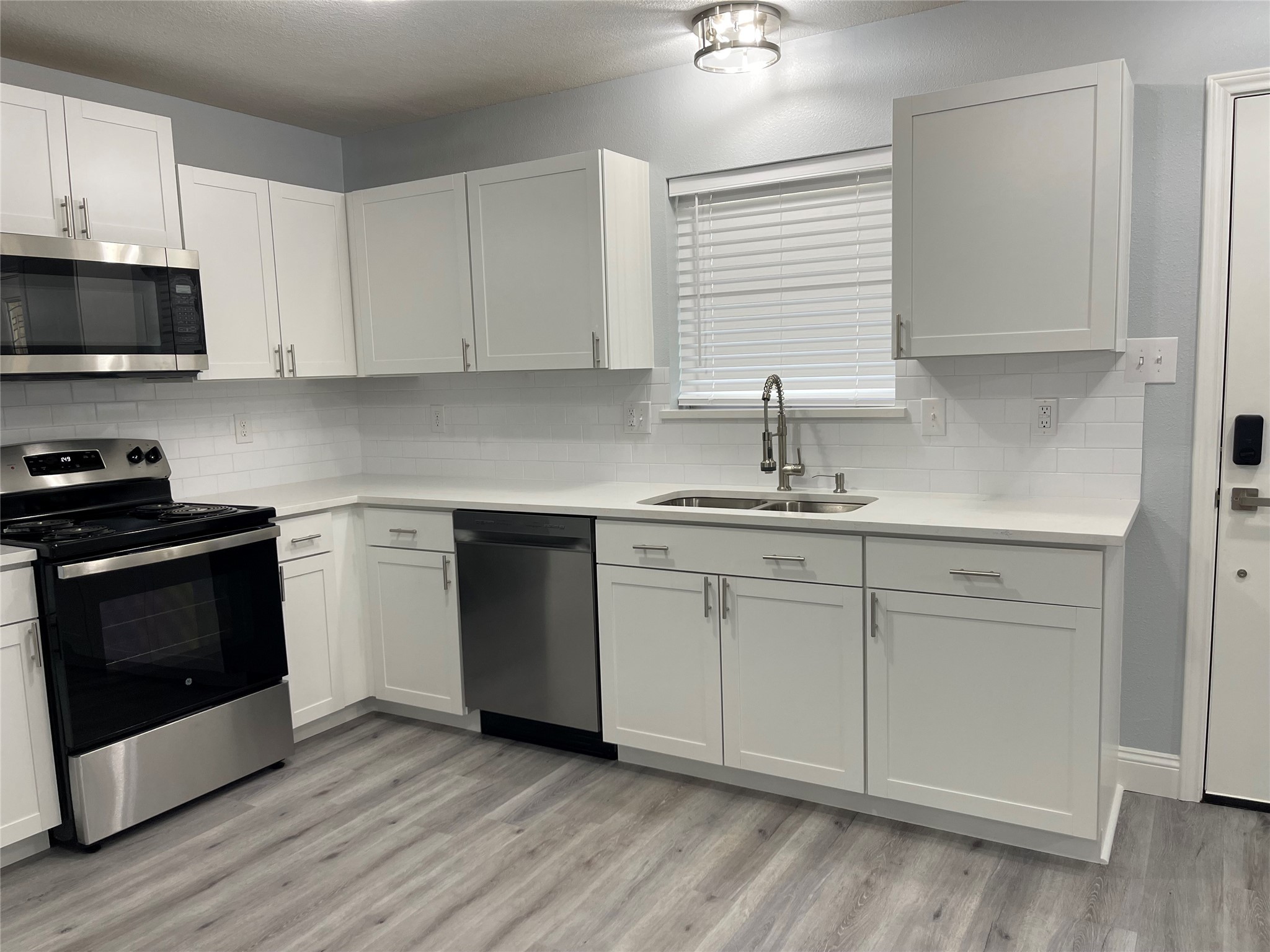 328 1st Street Property Photo