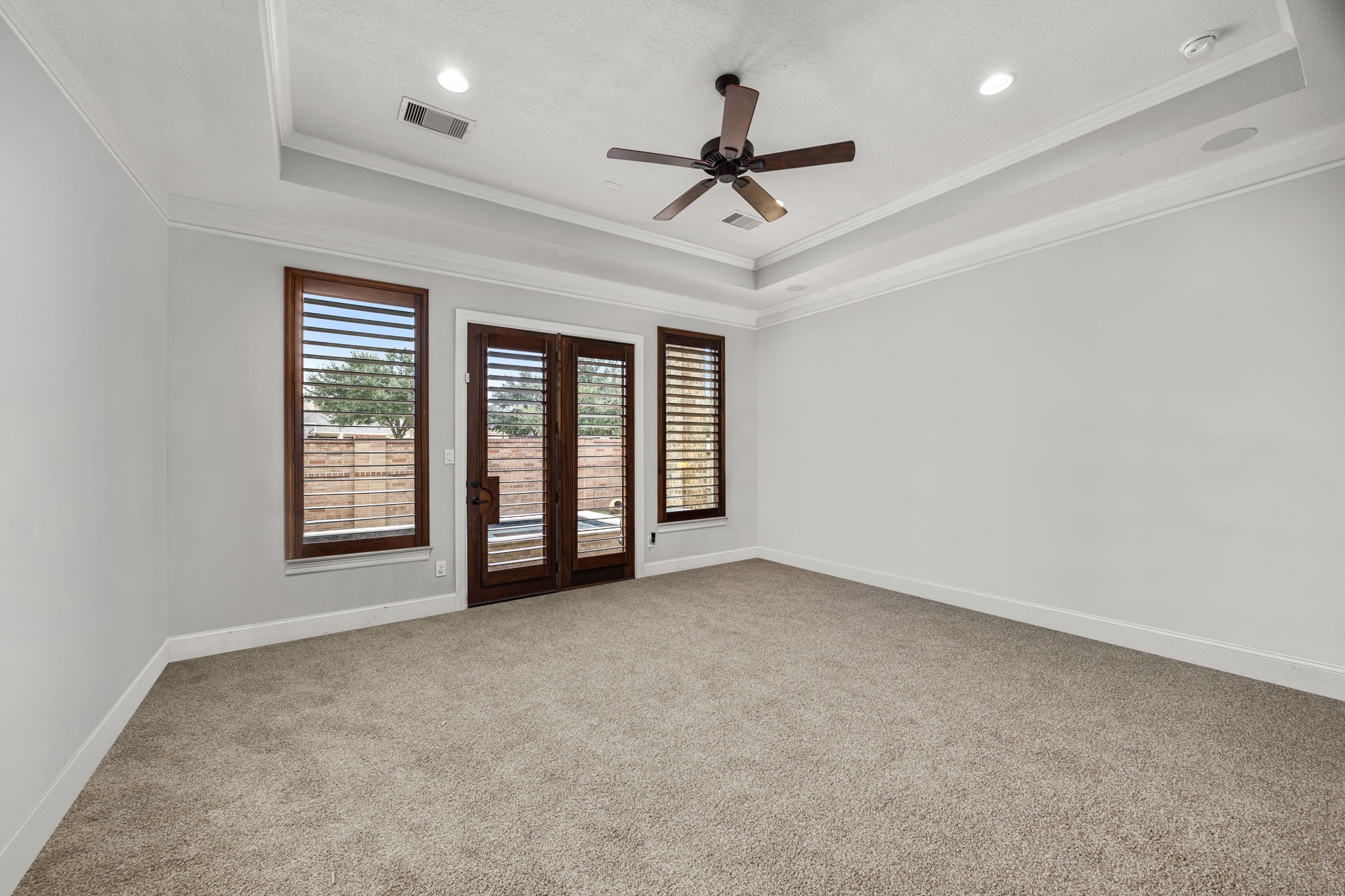 11418 Lazarro Lane Property Photo 6