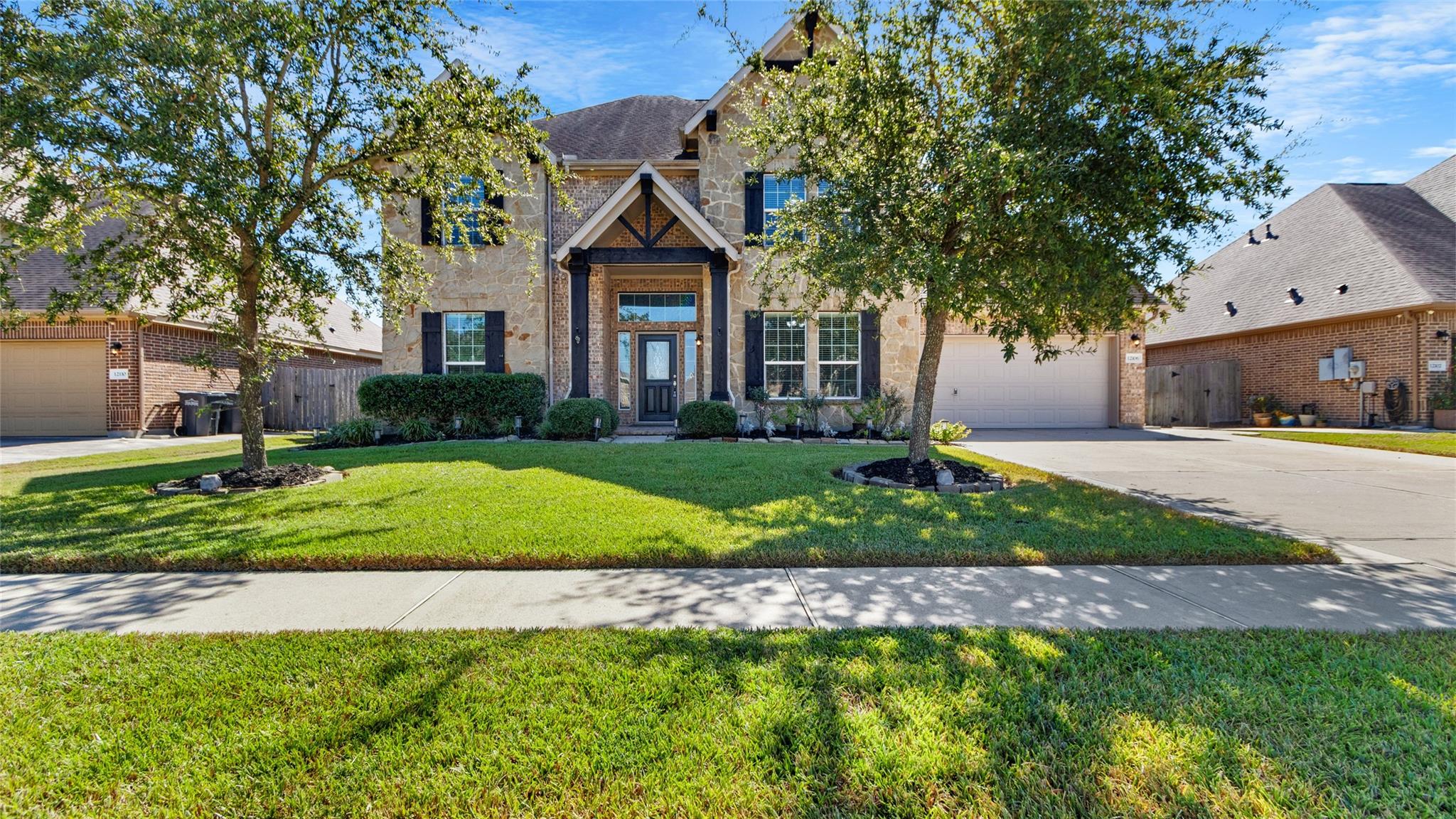 12106 Obsidian Lane, Mont Belvieu Tx 77535 Property Photo 1