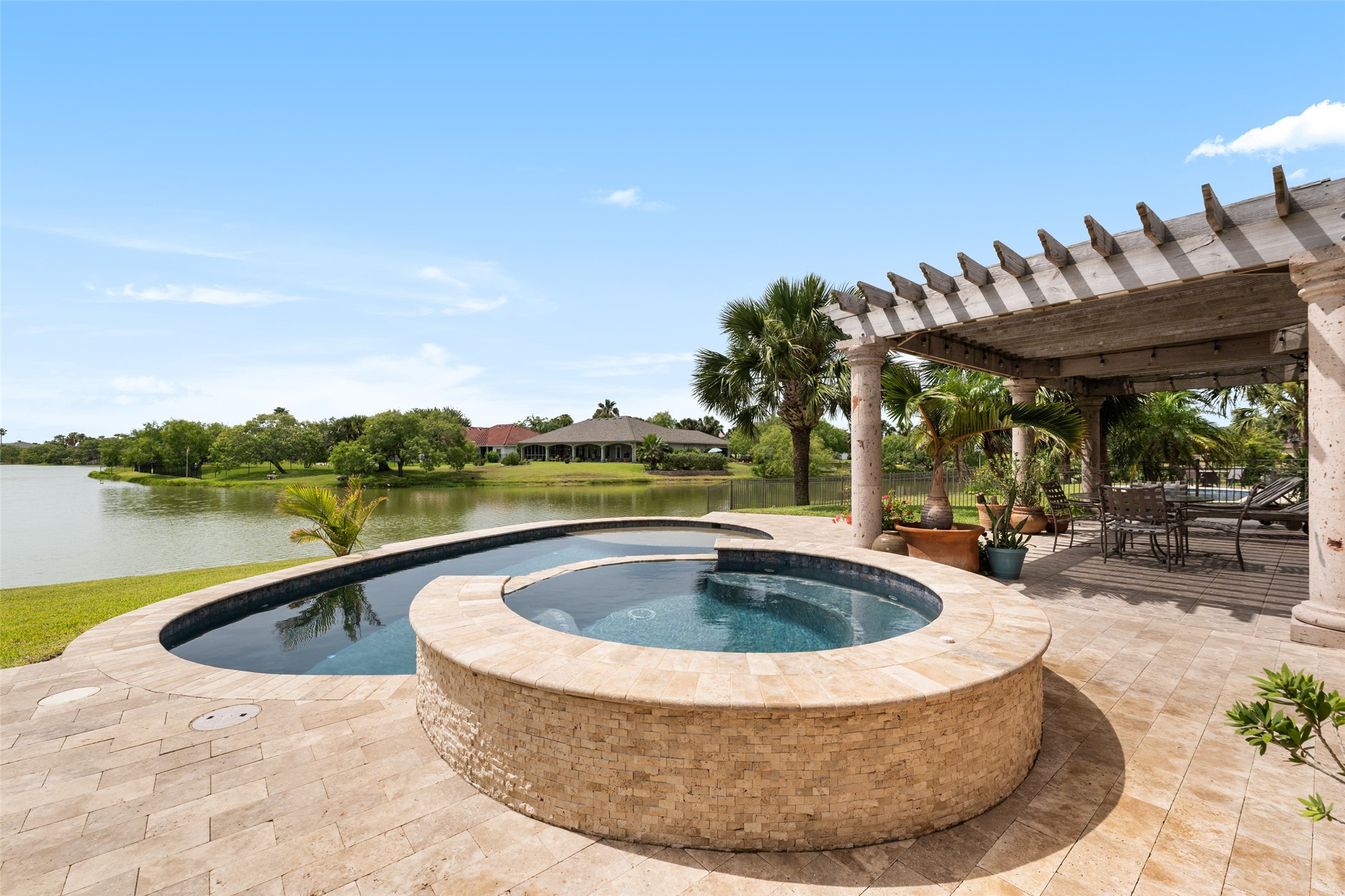 45 Laguna Madre Drive Property Photo 1