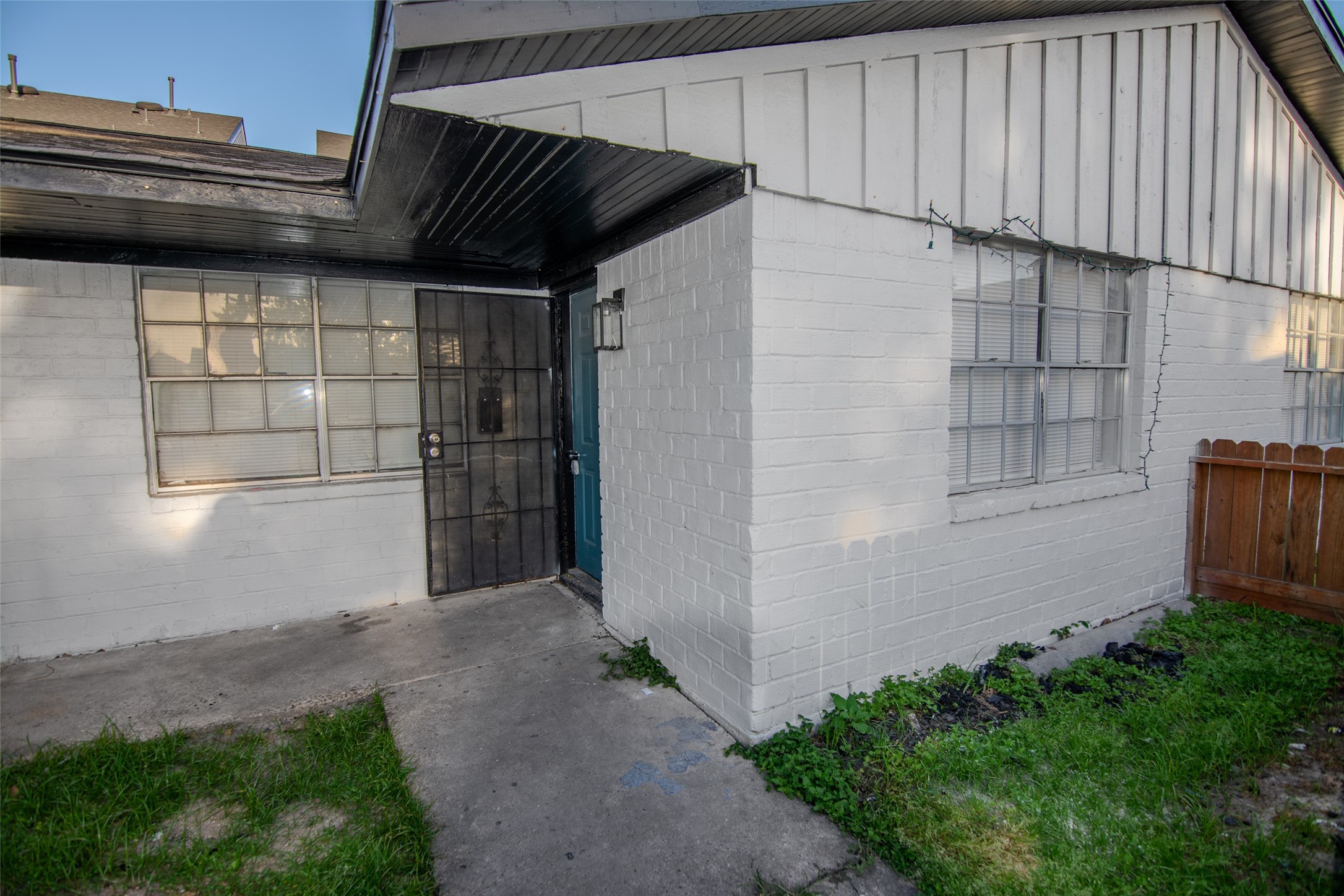 1661 Northwood Street 1661 Property Photo 1