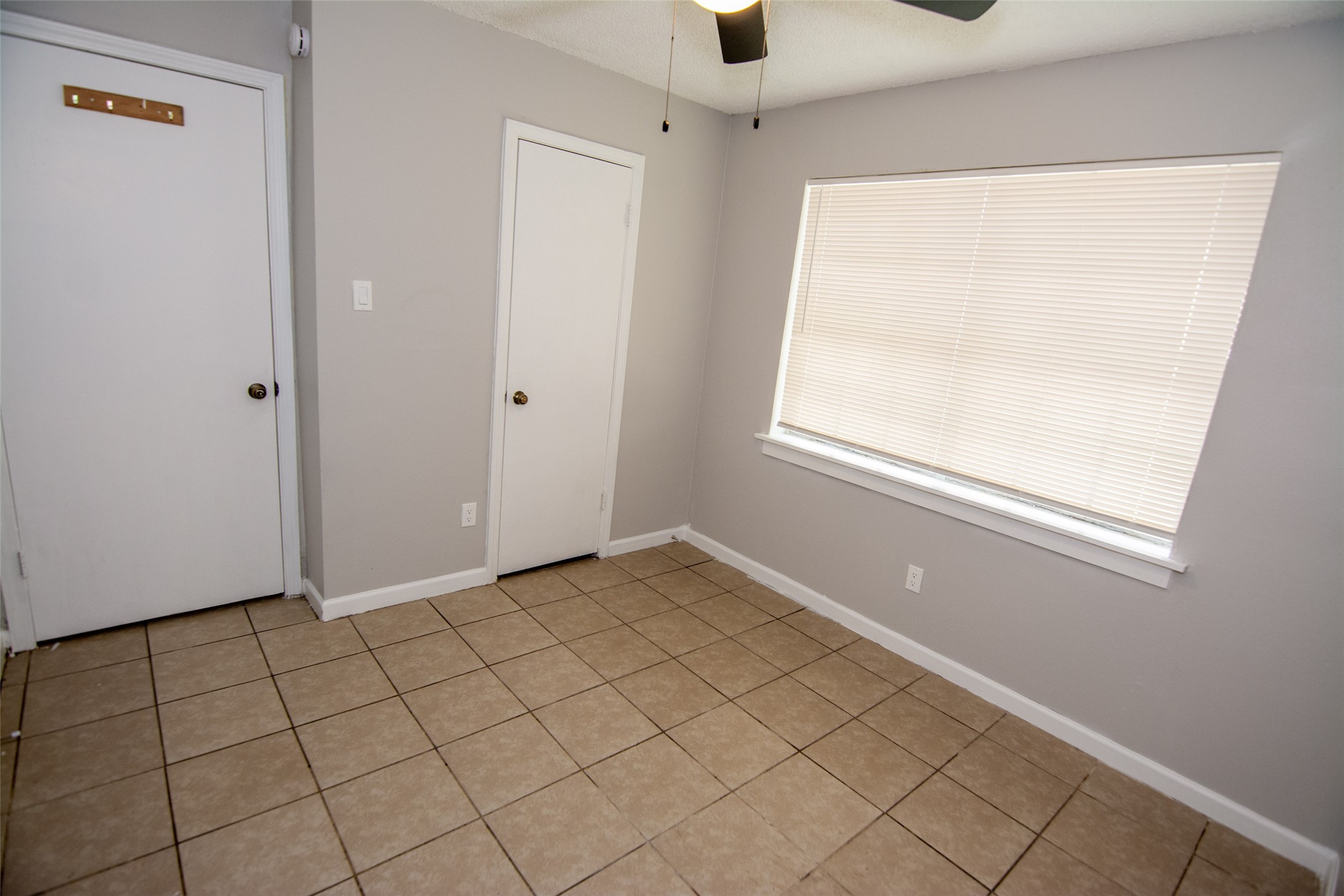 1661 Northwood Street 1661 Property Photo 8