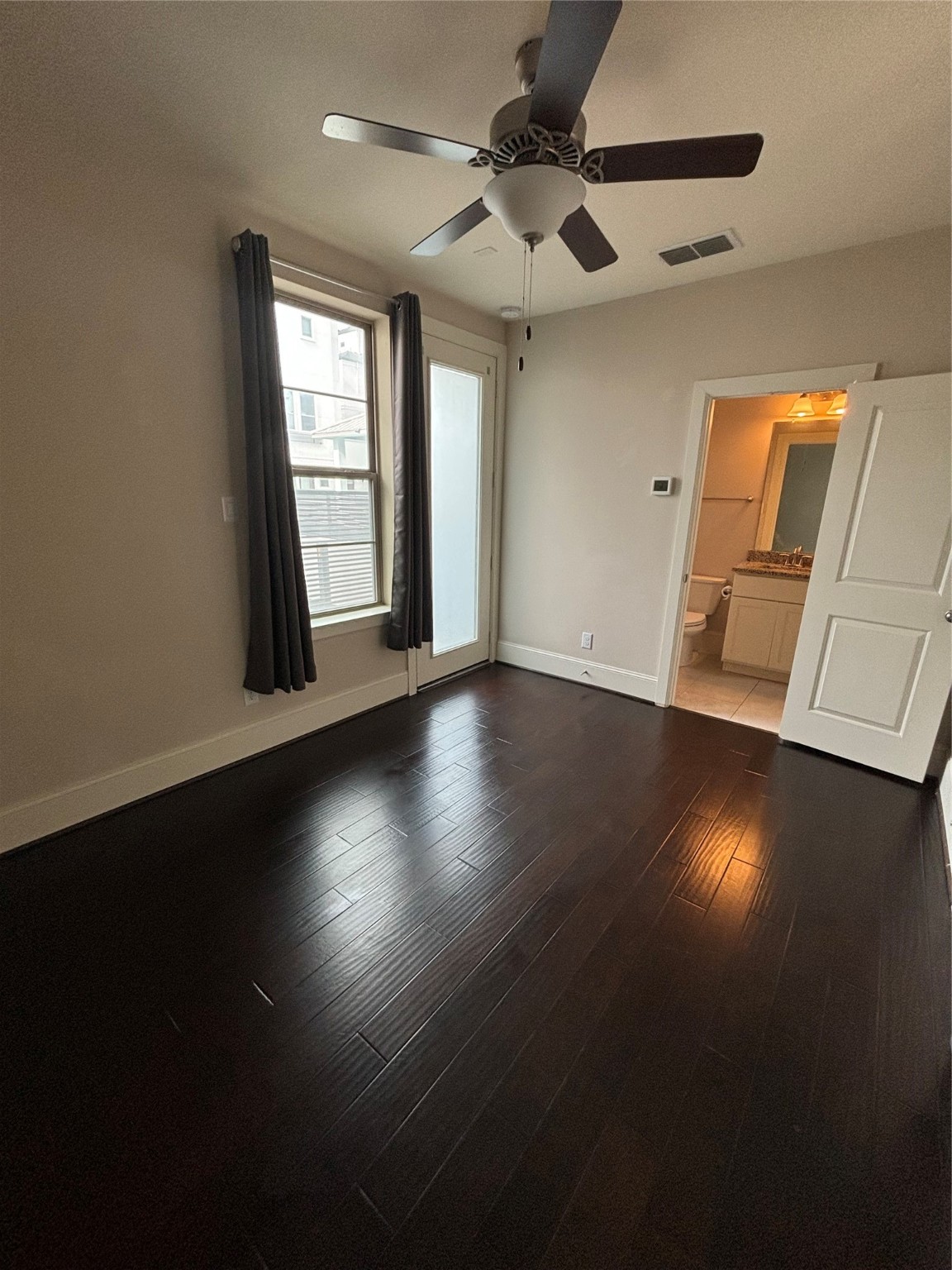 5413 Larkin Street Property Photo 18