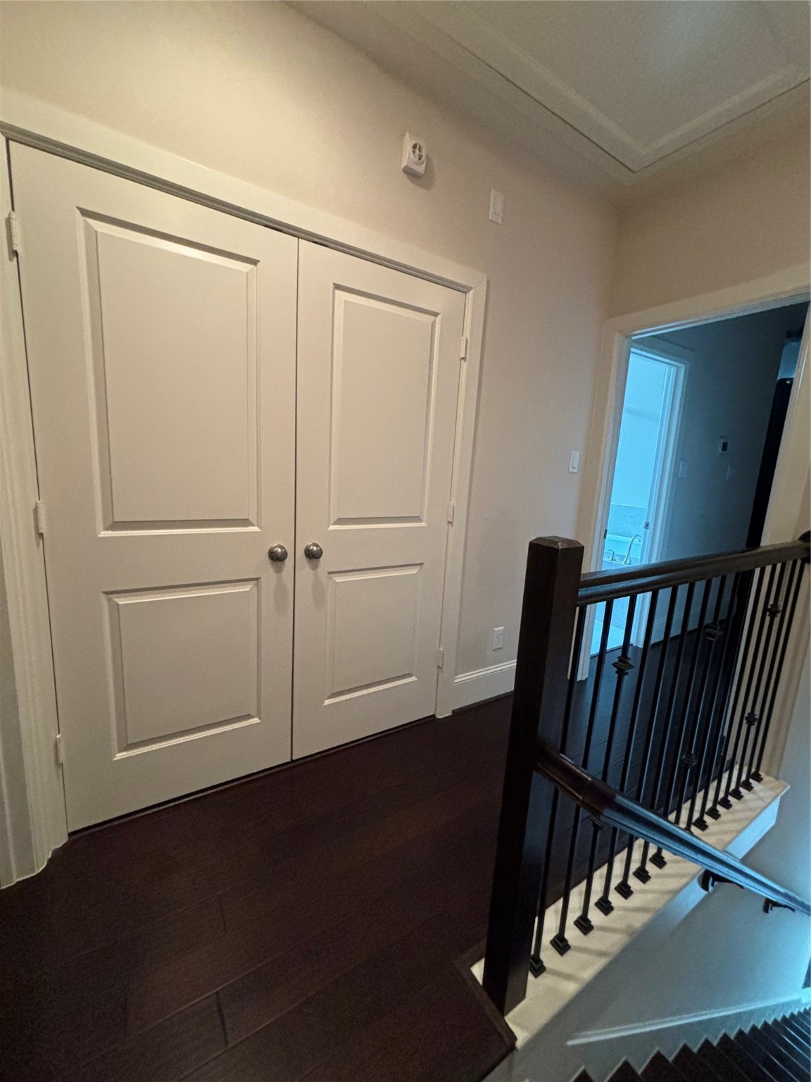 5413 Larkin Street Property Photo 20