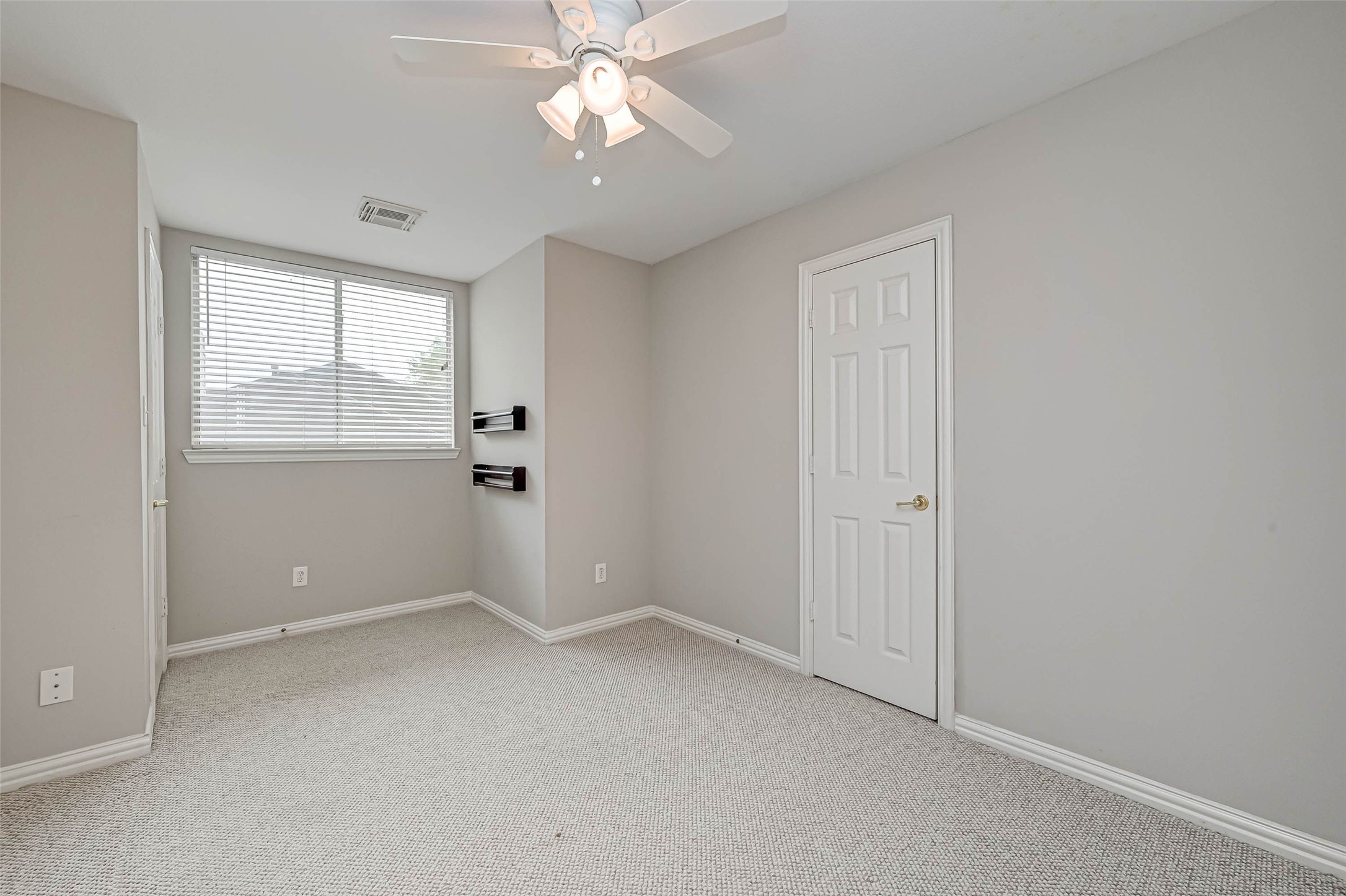 22714 Blenfield Property Photo 17