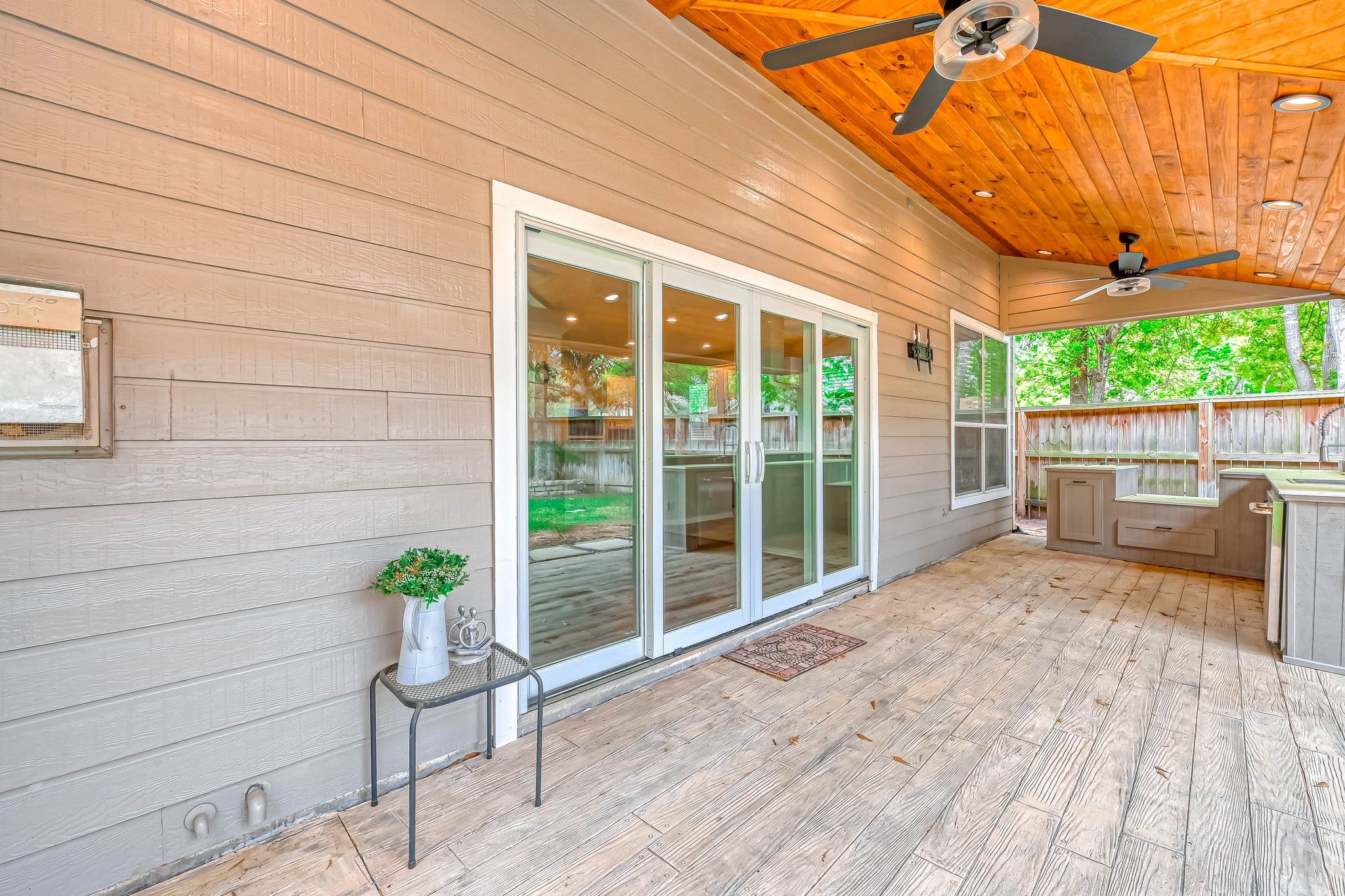 22714 Blenfield Property Photo 20