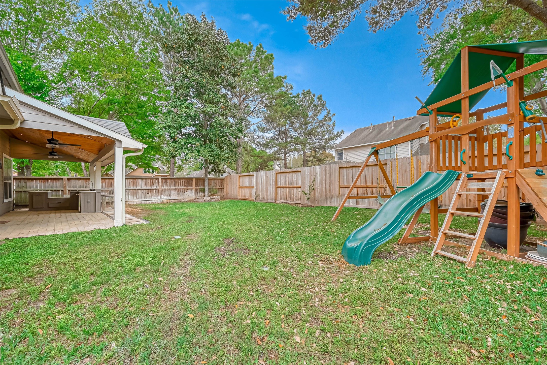 22714 Blenfield Property Photo 23