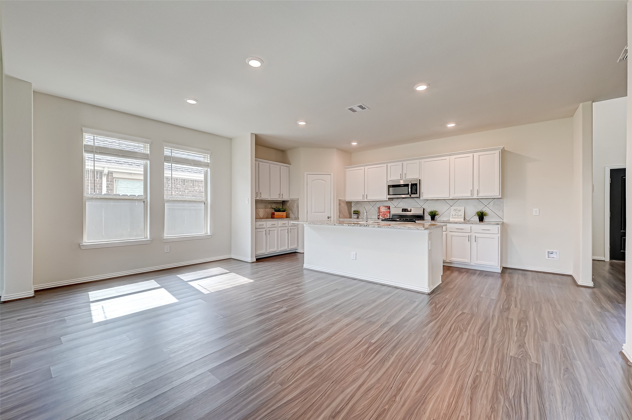 30822 Lake Spur Manor Property Photo 16