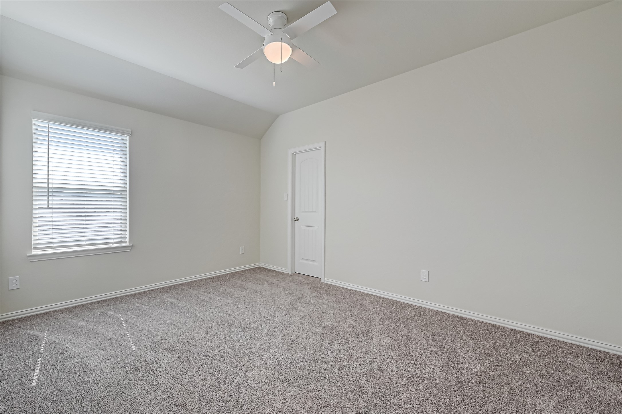 30822 Lake Spur Manor Property Photo 43