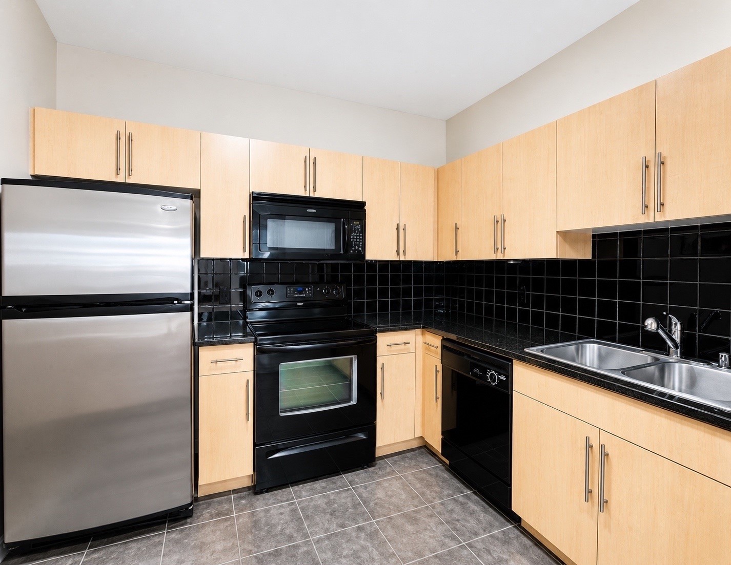 3660 Richmond St Avenue 174 Property Photo 5