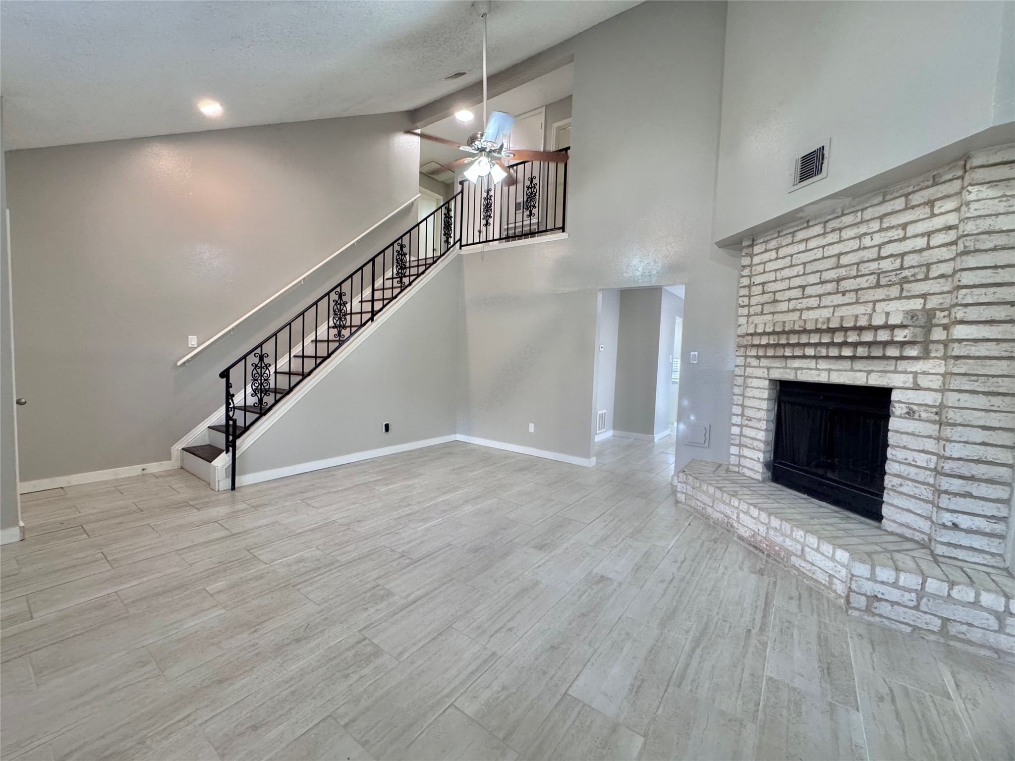9414 Crystal Cove Circle Property Photo 8