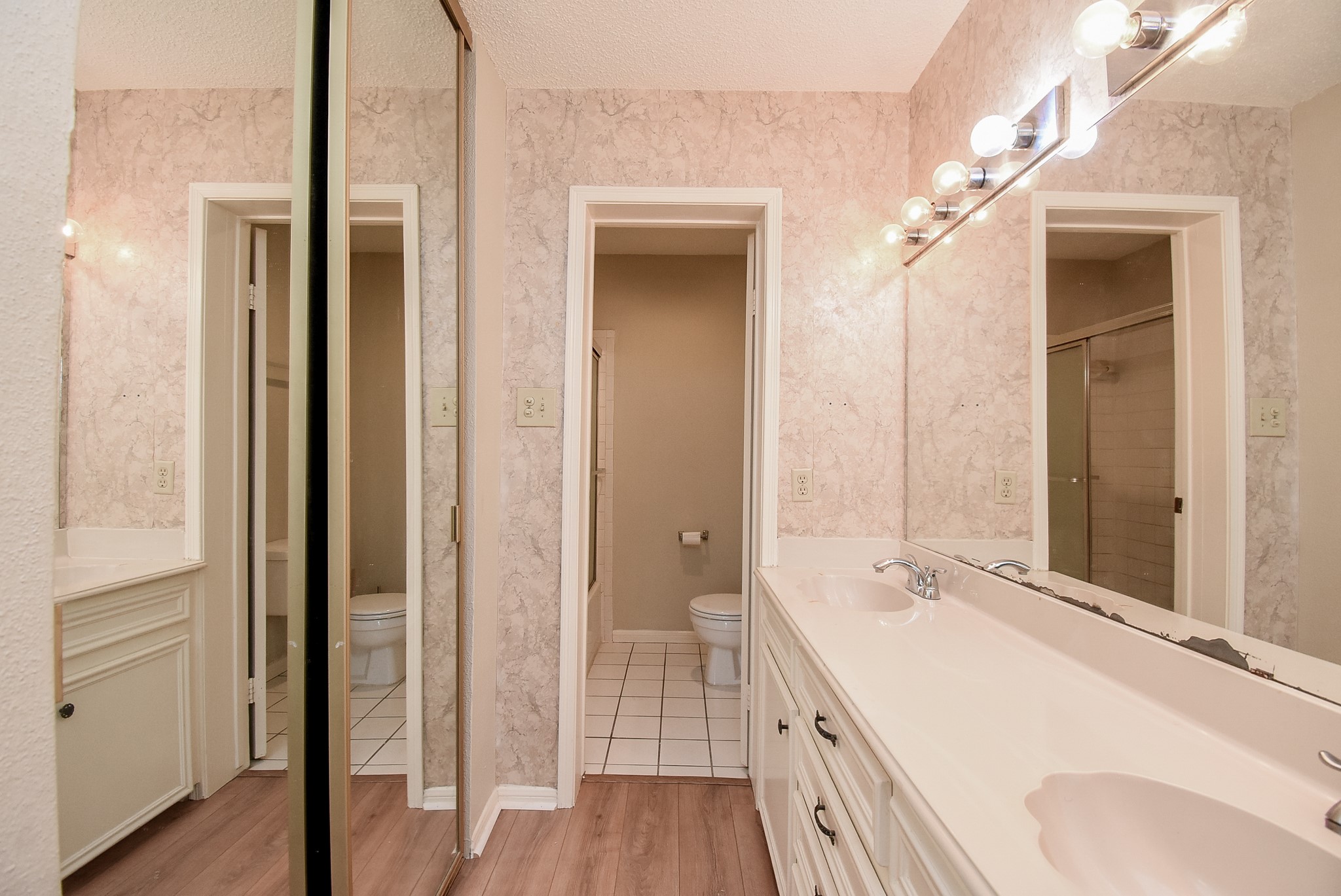 11280 Braes Forest Drive 205 Property Photo 8