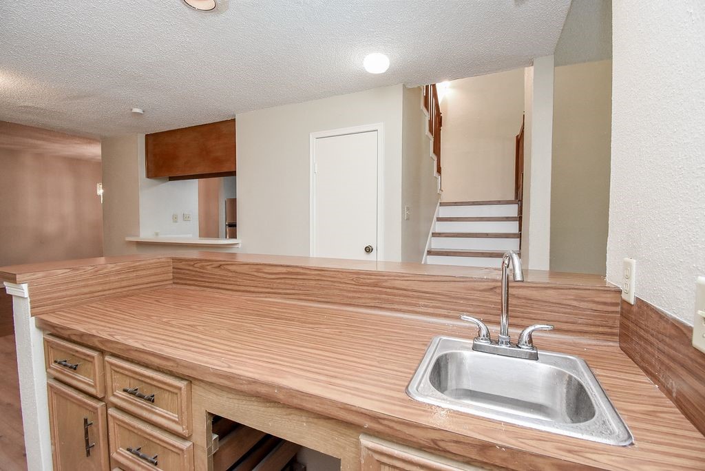 11280 Braes Forest Drive 205 Property Photo 19