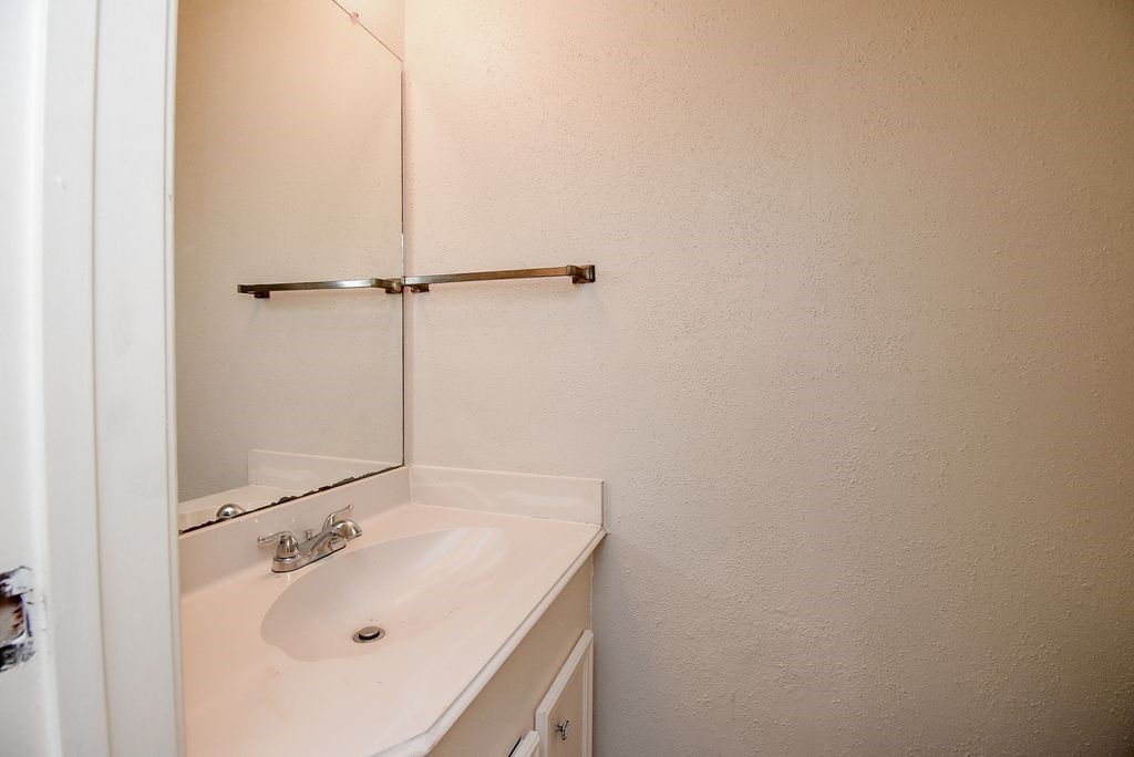 11280 Braes Forest Drive 205 Property Photo 21